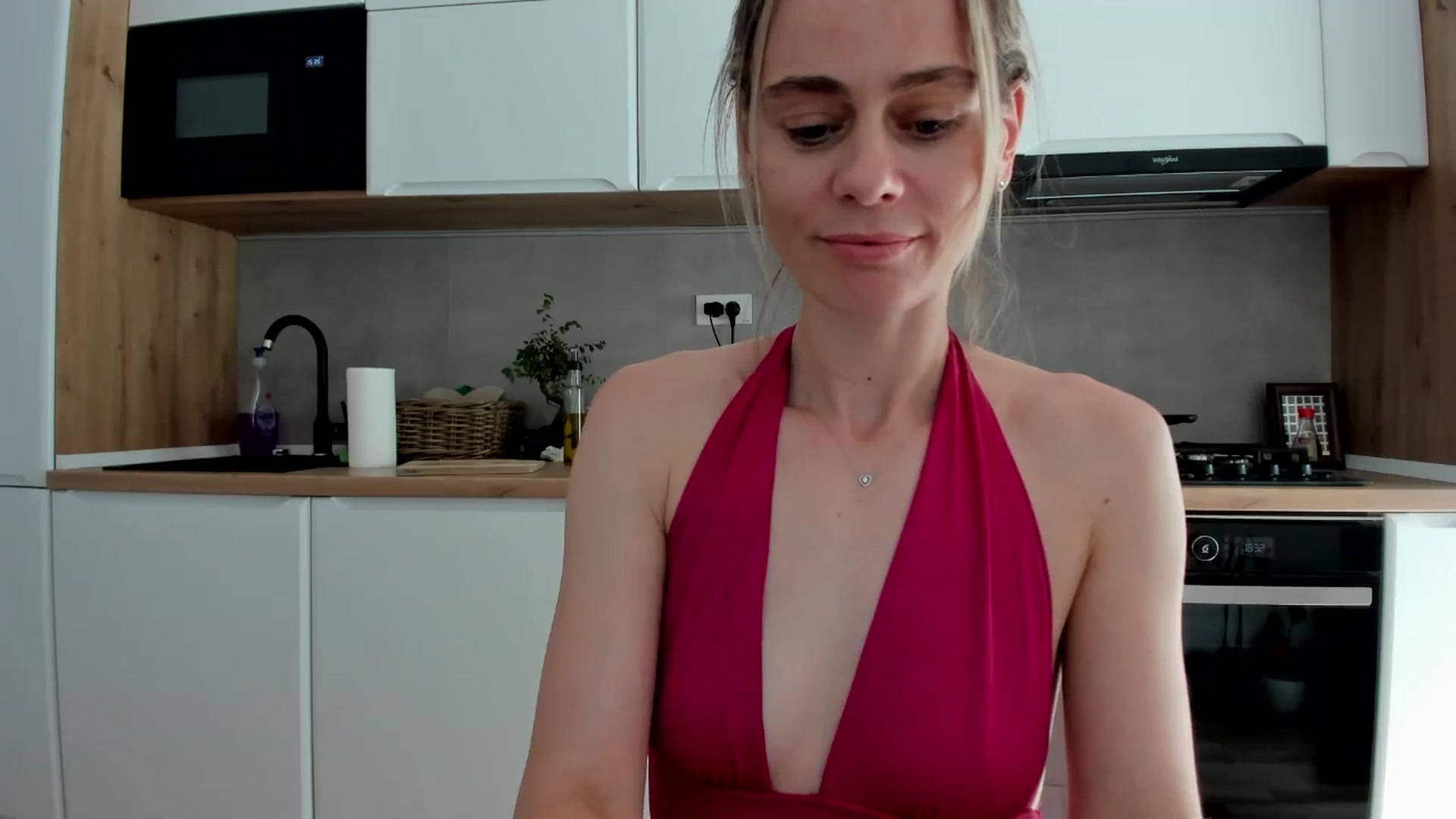 Gallery image thumbnail from DebbyPaige's myfreecams stream on, 06/10/2025, 13:43 image 9 of 20