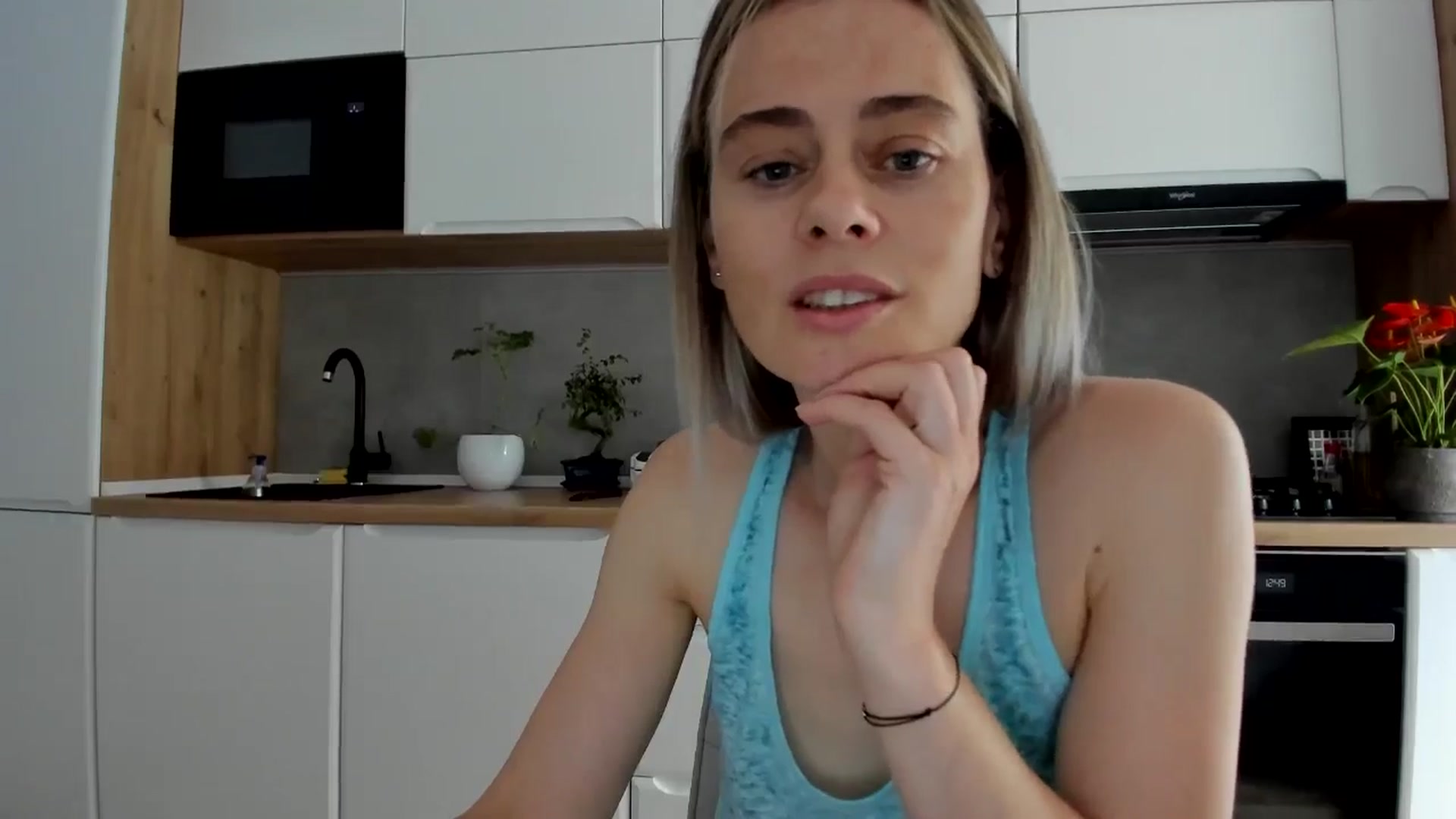 Gallery image thumbnail from DebbyPaige's myfreecams stream on, 06/12/2025, 10:18 image 17 of 20