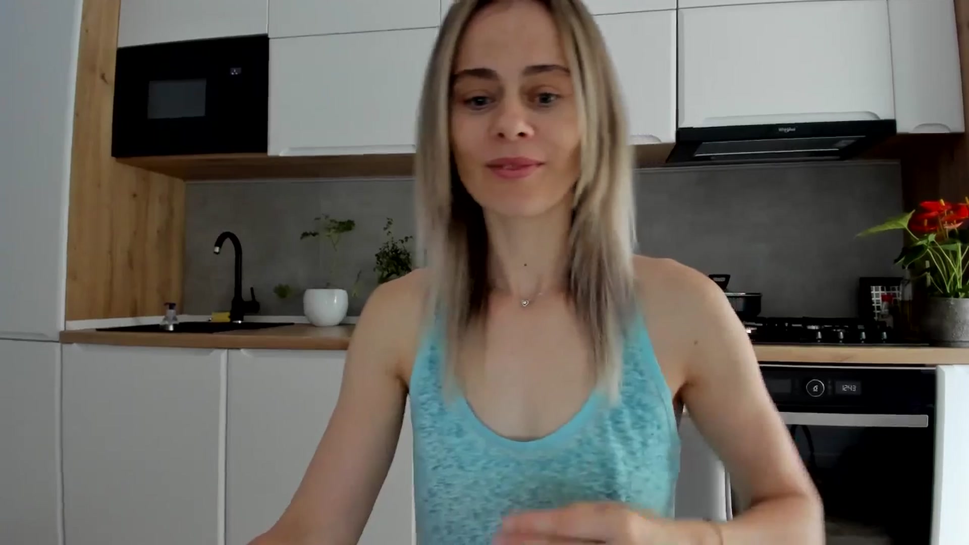 Gallery image thumbnail from DebbyPaige's myfreecams stream on, 06/12/2025, 10:18 image 16 of 20