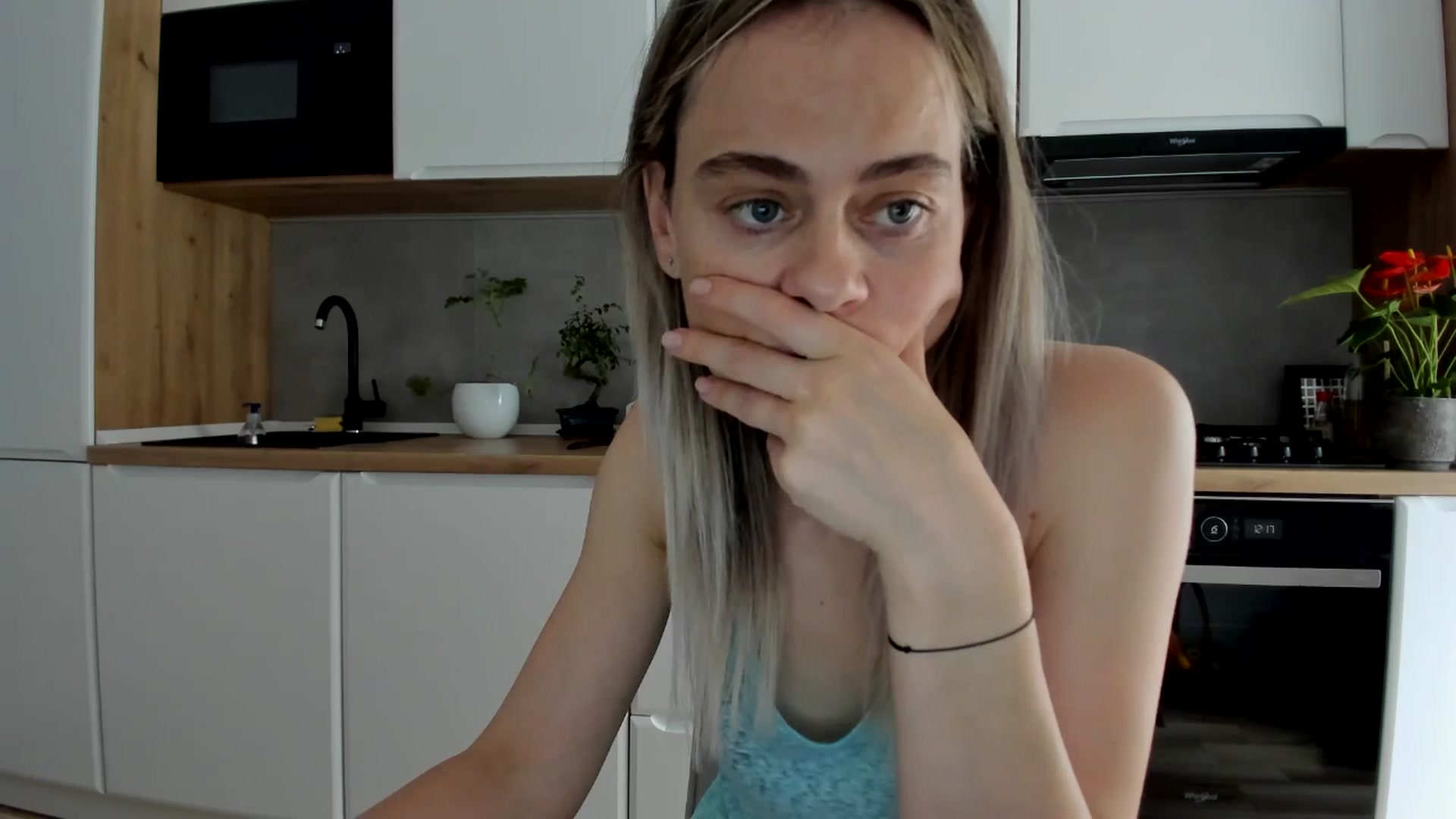 Gallery image thumbnail from DebbyPaige's myfreecams stream on, 06/12/2025, 10:18 image 12 of 20