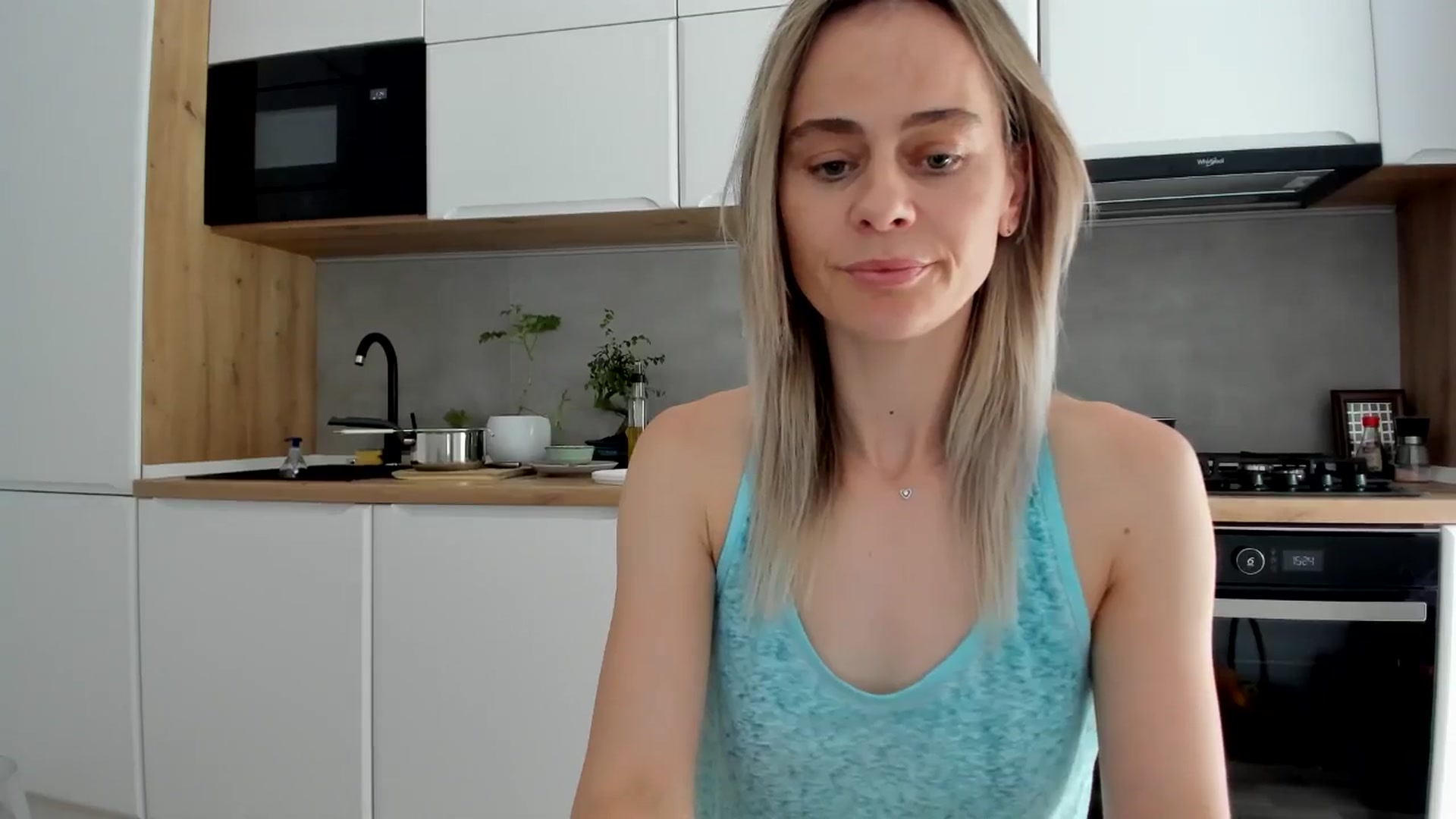 Gallery image thumbnail from DebbyPaige's myfreecams stream on, 06/12/2025, 14:09 image 9 of 20