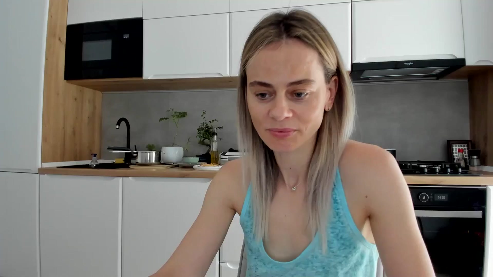 Gallery image thumbnail from DebbyPaige's myfreecams stream on, 06/12/2025, 14:09 image 1 of 20