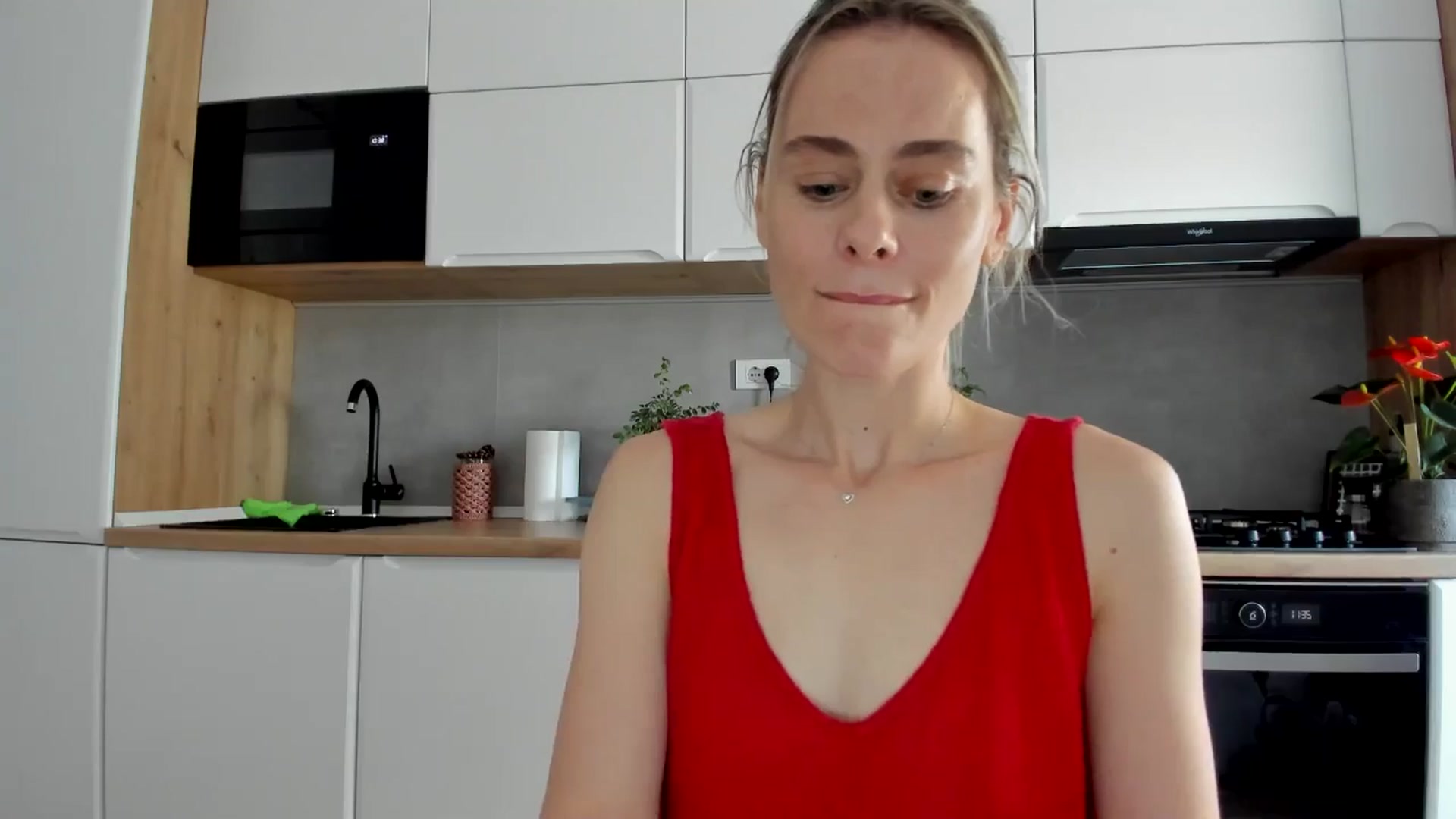 Gallery image thumbnail from DebbyPaige's myfreecams stream on, 06/16/2025, 09:21 image 8 of 20
