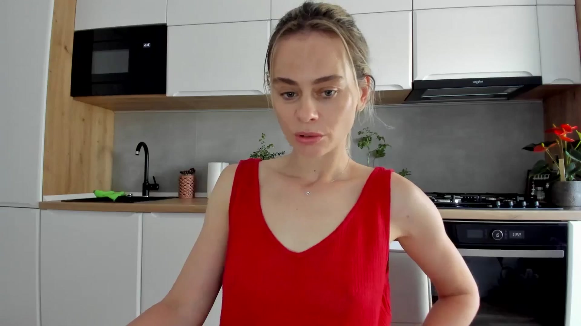 Gallery image thumbnail from DebbyPaige's myfreecams stream on, 06/16/2025, 09:21 image 13 of 20