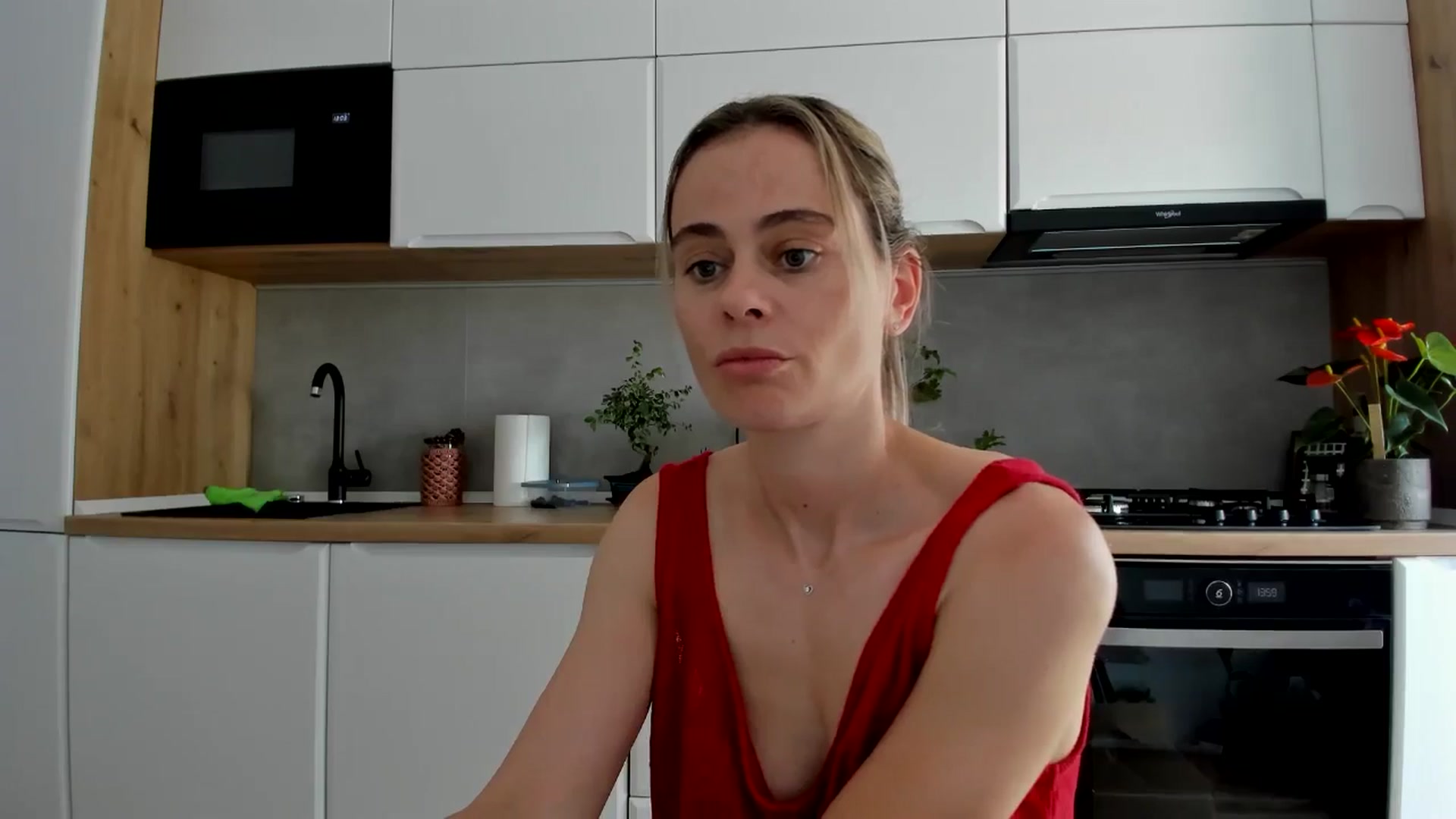 Gallery image thumbnail from DebbyPaige's myfreecams stream on, 06/16/2025, 11:05 image 19 of 20