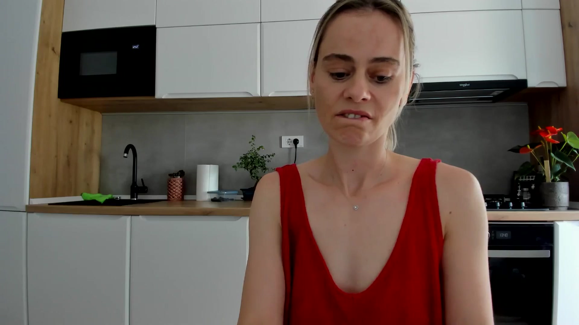 Gallery image thumbnail from DebbyPaige's myfreecams stream on, 06/16/2025, 11:05 image 14 of 20