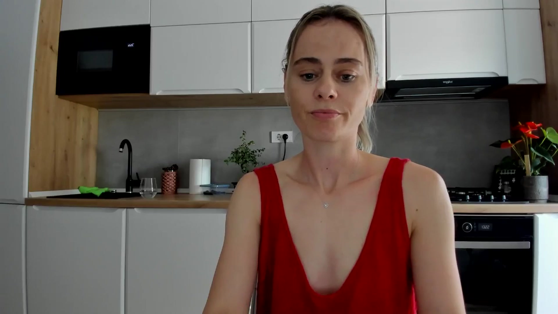 Gallery image thumbnail from DebbyPaige's myfreecams stream on, 06/16/2025, 11:05 image 2 of 20