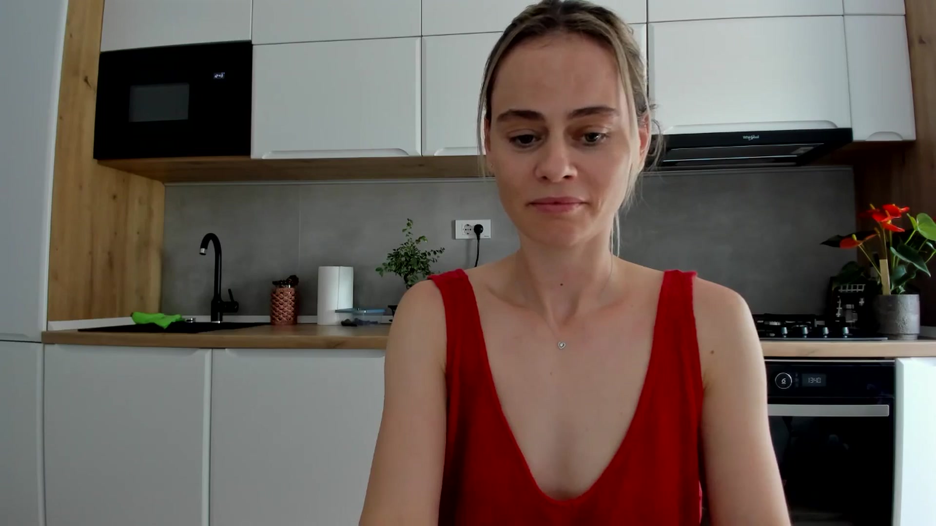 Gallery image thumbnail from DebbyPaige's myfreecams stream on, 06/16/2025, 11:05 image 10 of 20