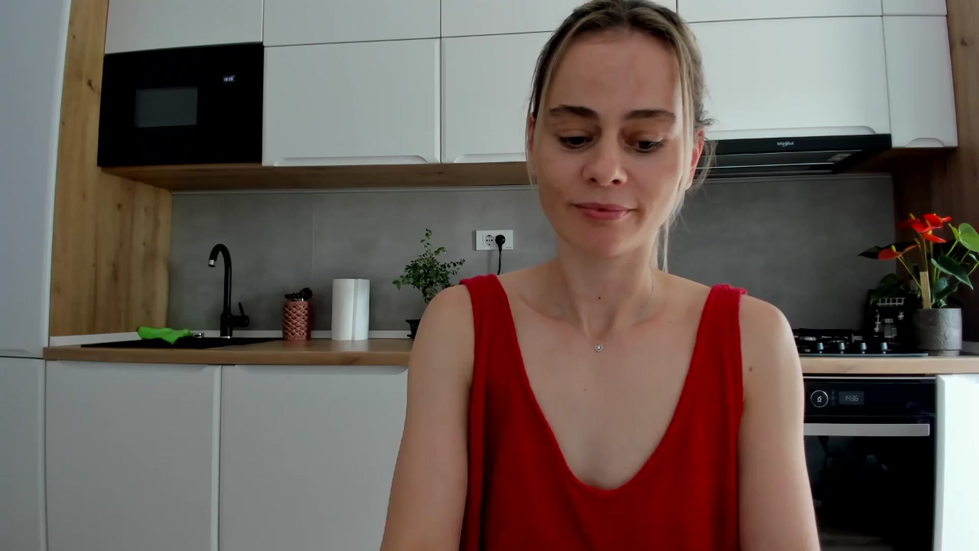 Gallery image thumbnail from DebbyPaige's myfreecams stream on, 06/16/2025, 12:20 image 3 of 20