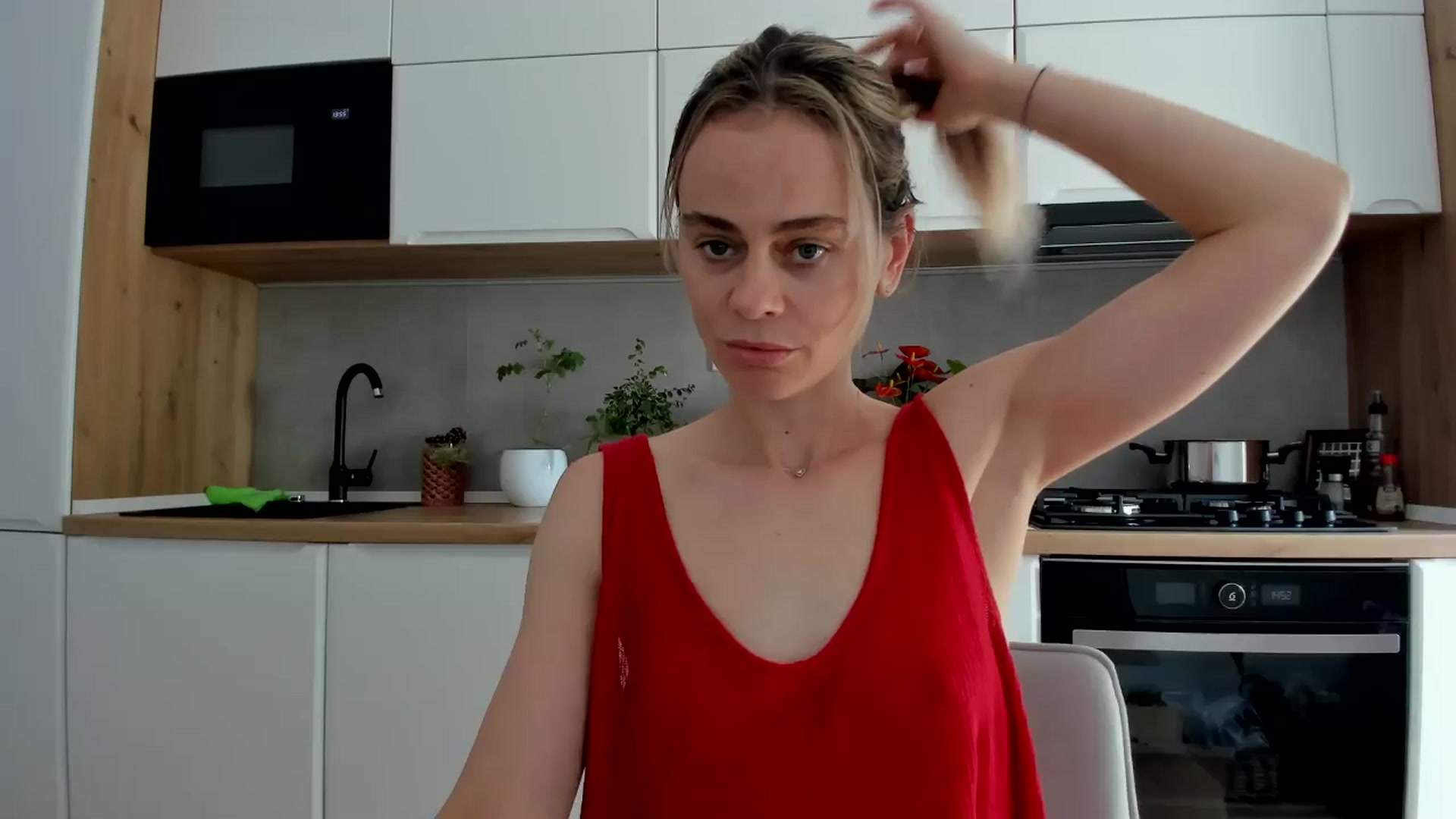Gallery image thumbnail from DebbyPaige's myfreecams stream on, 06/16/2025, 12:20 image 10 of 20