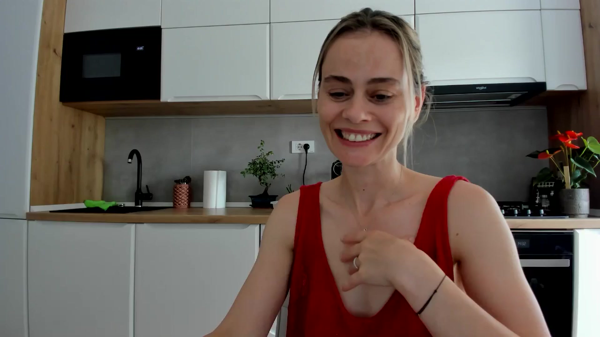 Gallery image thumbnail from DebbyPaige's myfreecams stream on, 06/16/2025, 12:20 image 1 of 20