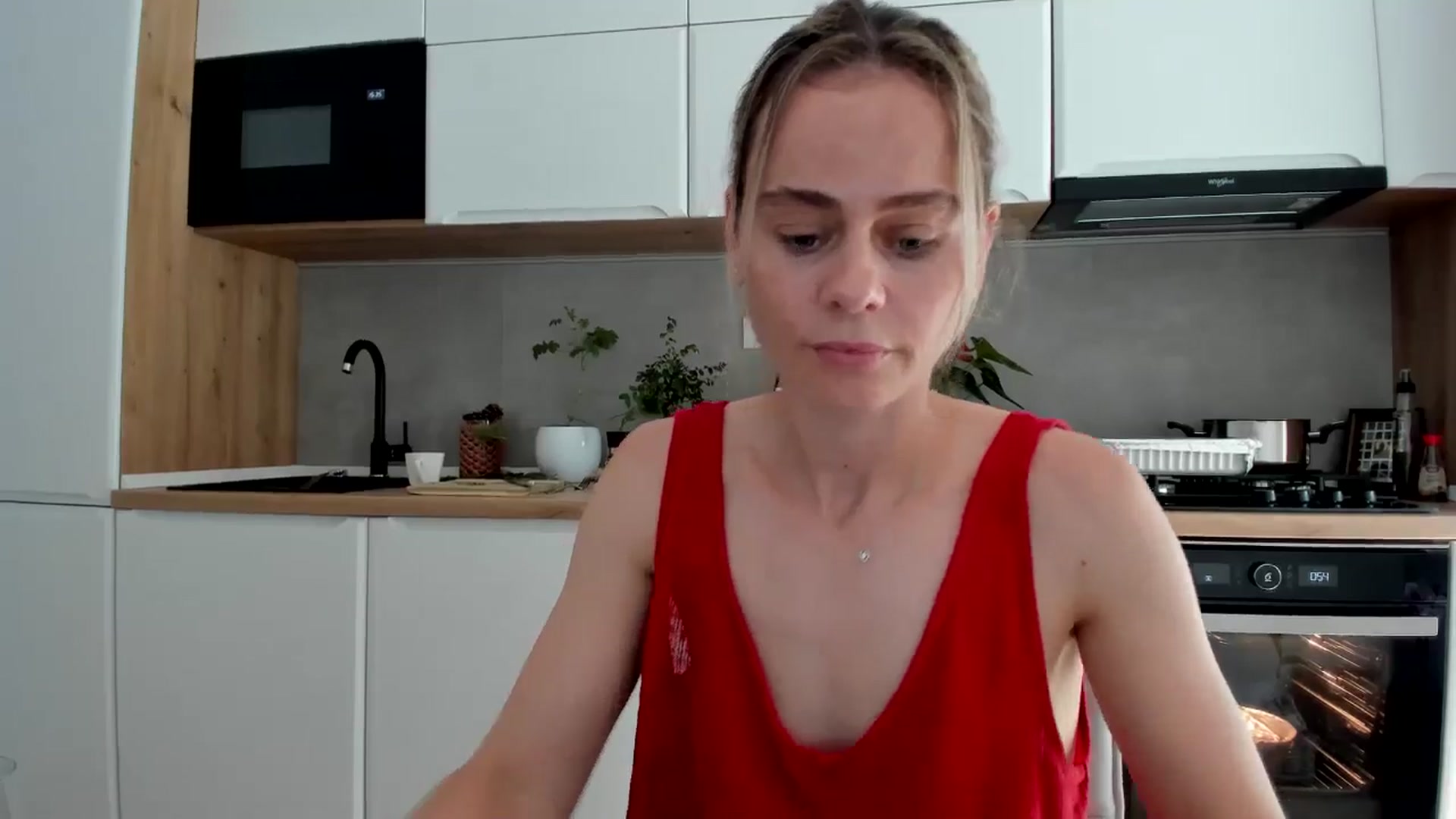Gallery image thumbnail from DebbyPaige's myfreecams stream on, 06/16/2025, 14:23 image 11 of 20