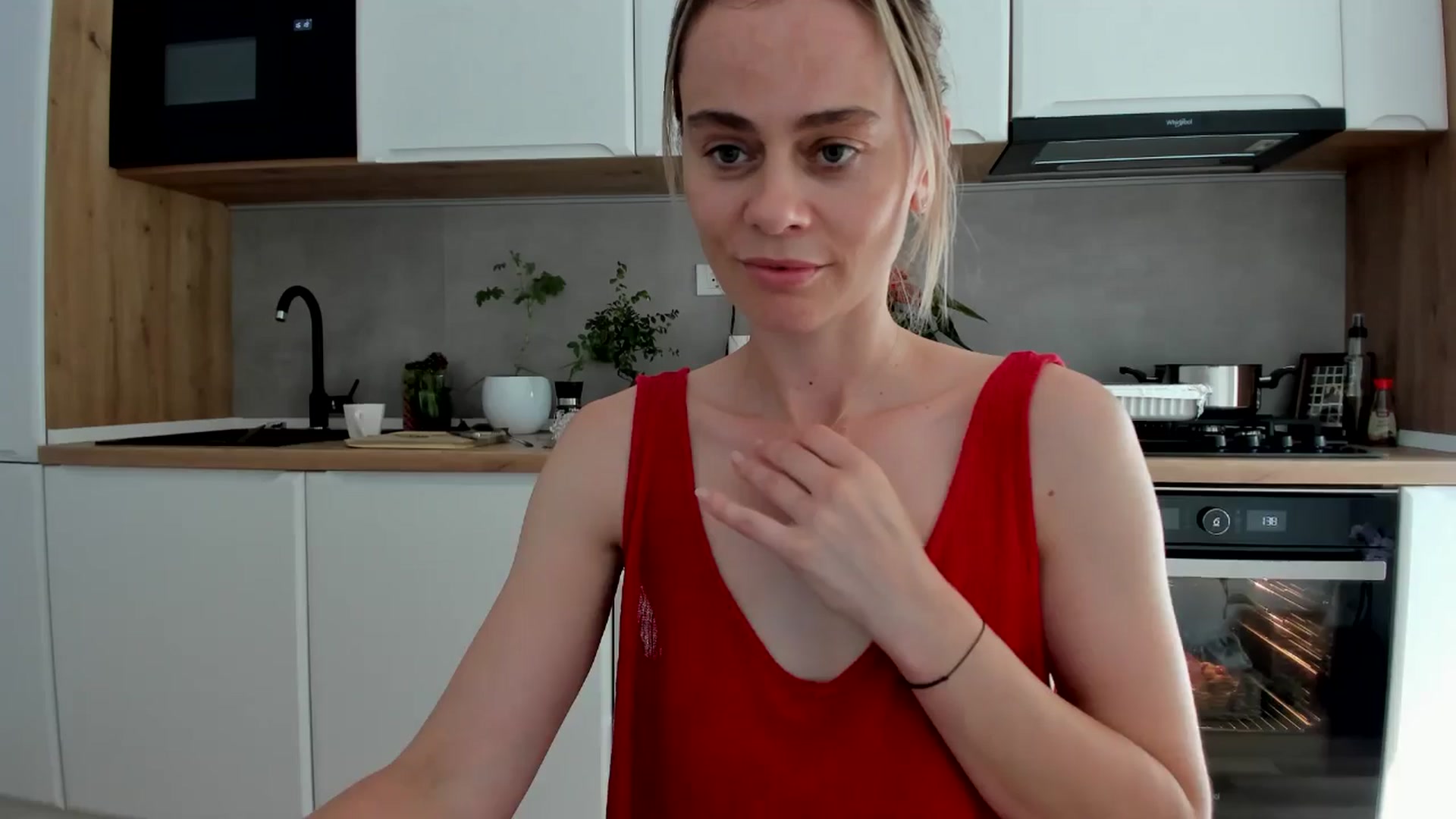 Gallery image thumbnail from DebbyPaige's myfreecams stream on, 06/16/2025, 14:23 image 20 of 20