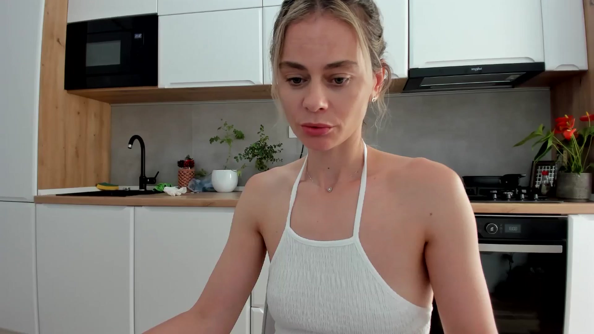 Gallery image thumbnail from DebbyPaige's myfreecams stream on, 06/21/2025, 16:54 image 5 of 20