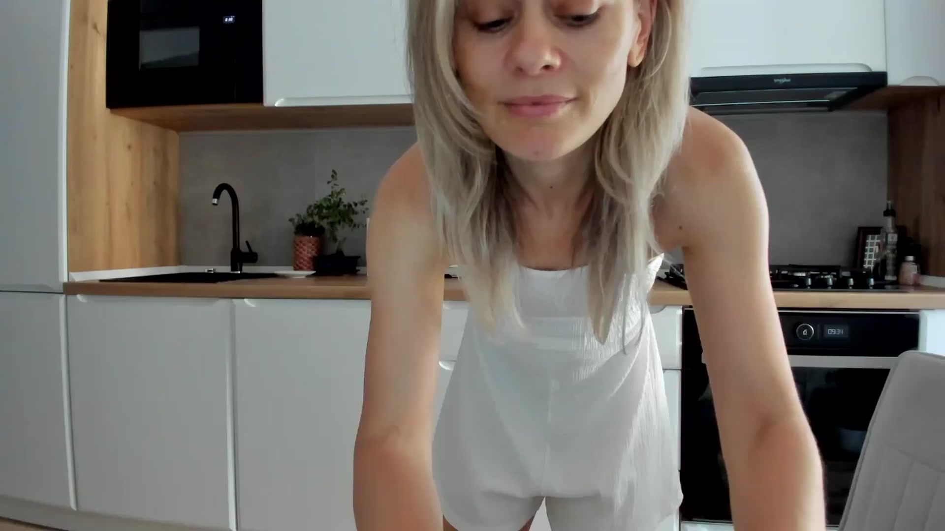 Gallery image thumbnail from DebbyPaige's myfreecams stream on, 06/25/2025, 06:51 image 3 of 20