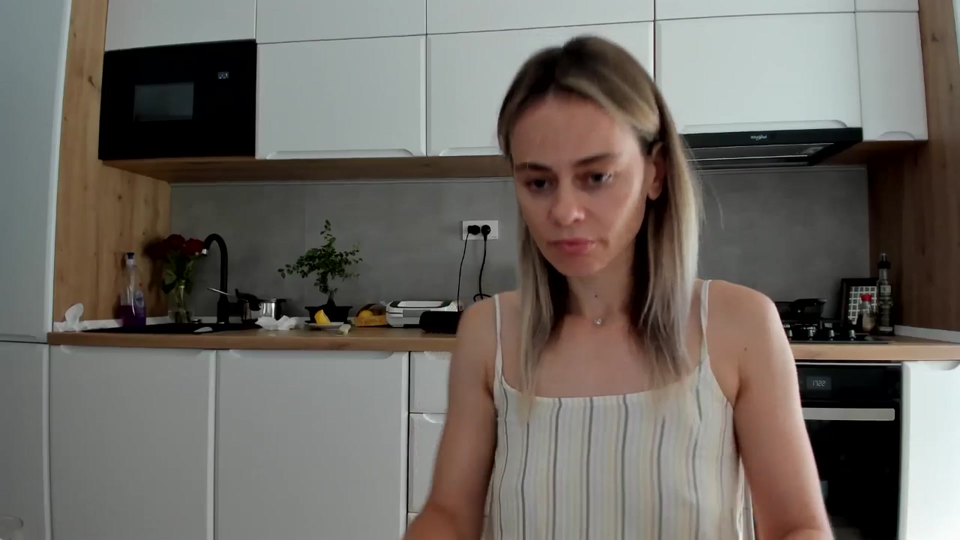 Gallery image thumbnail from DebbyPaige's myfreecams stream on, 06/30/2025, 14:33 image 17 of 20