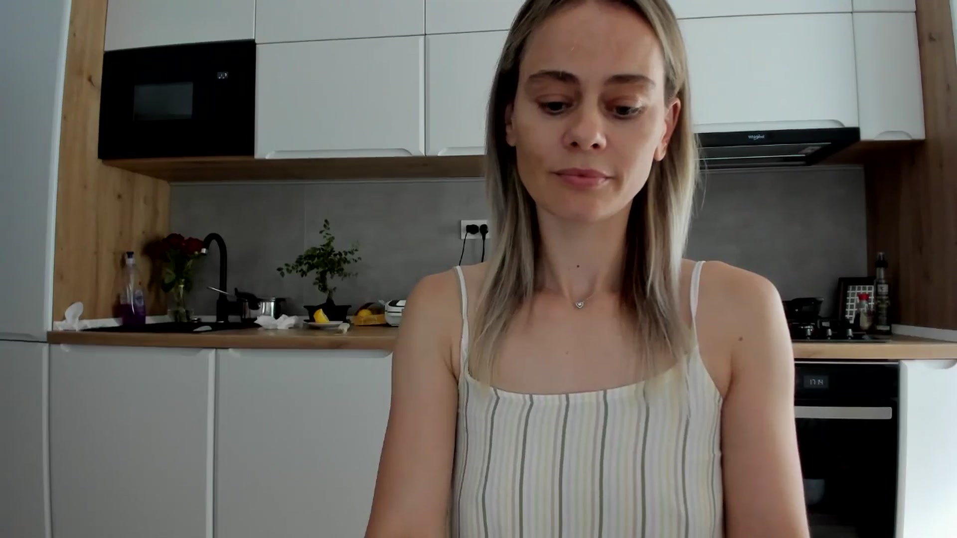 Gallery image thumbnail from DebbyPaige's myfreecams stream on, 06/30/2025, 14:33 image 13 of 20