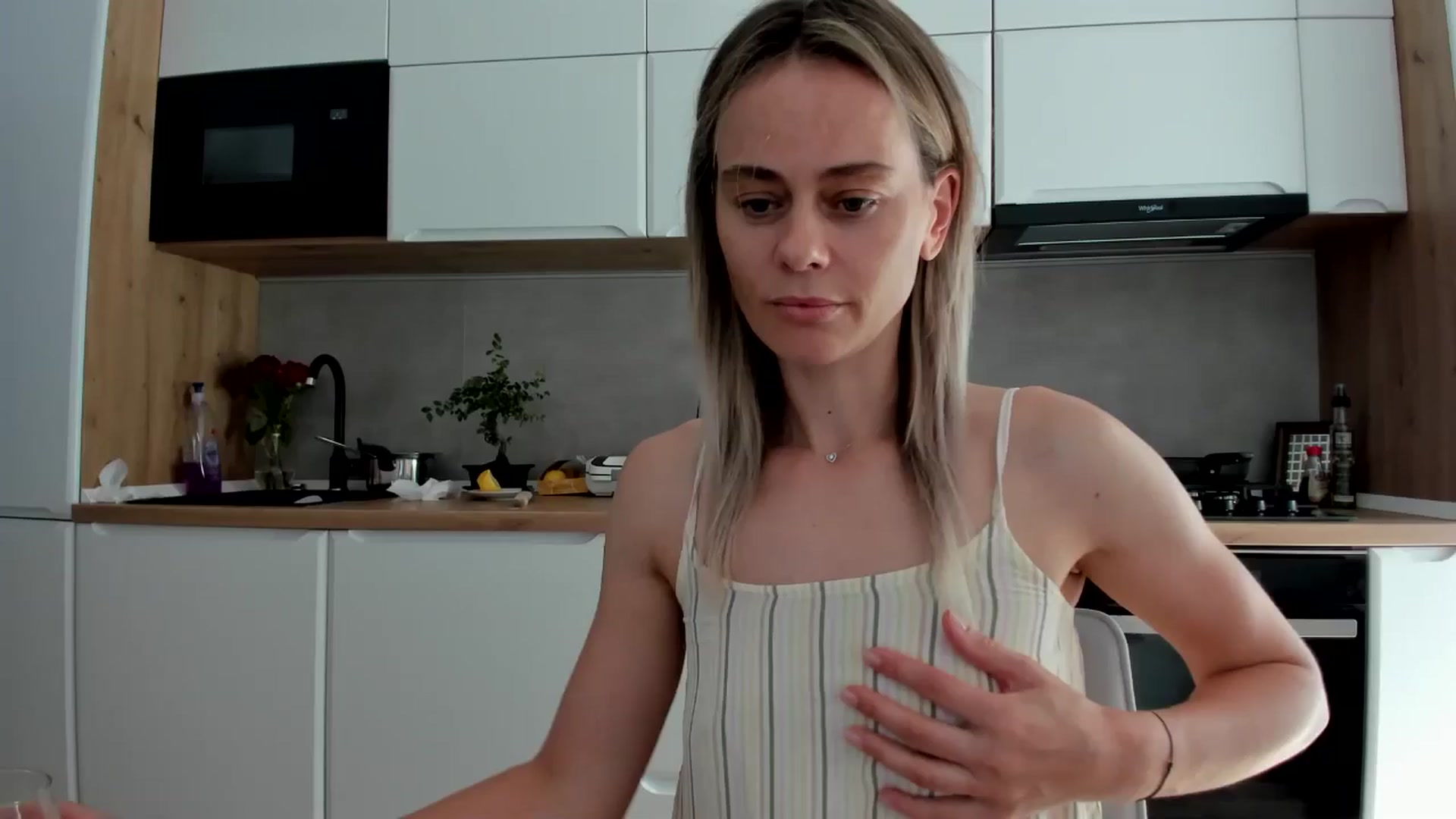 Gallery image thumbnail from DebbyPaige's myfreecams stream on, 06/30/2025, 14:33 image 6 of 20
