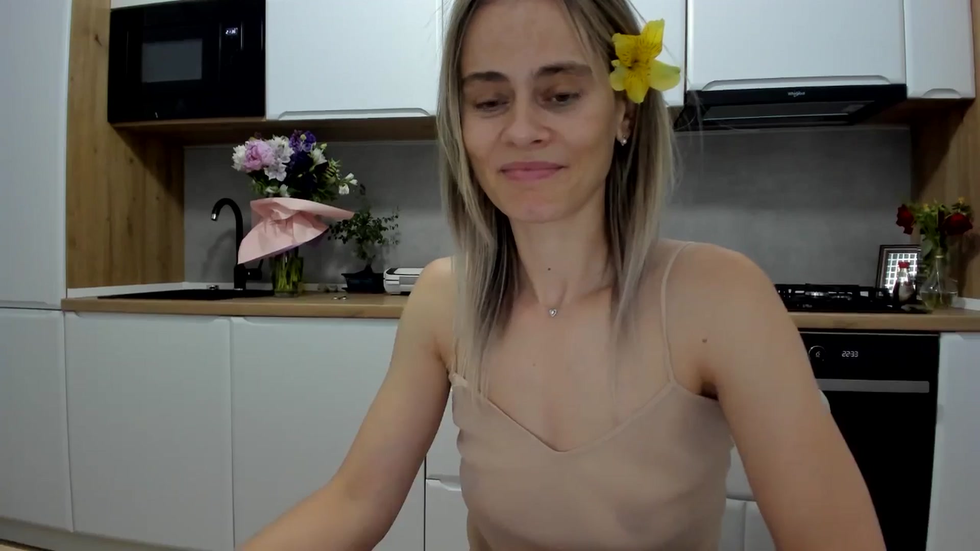 Gallery image thumbnail from DebbyPaige's myfreecams stream on, 07/01/2025, 19:35 image 20 of 20