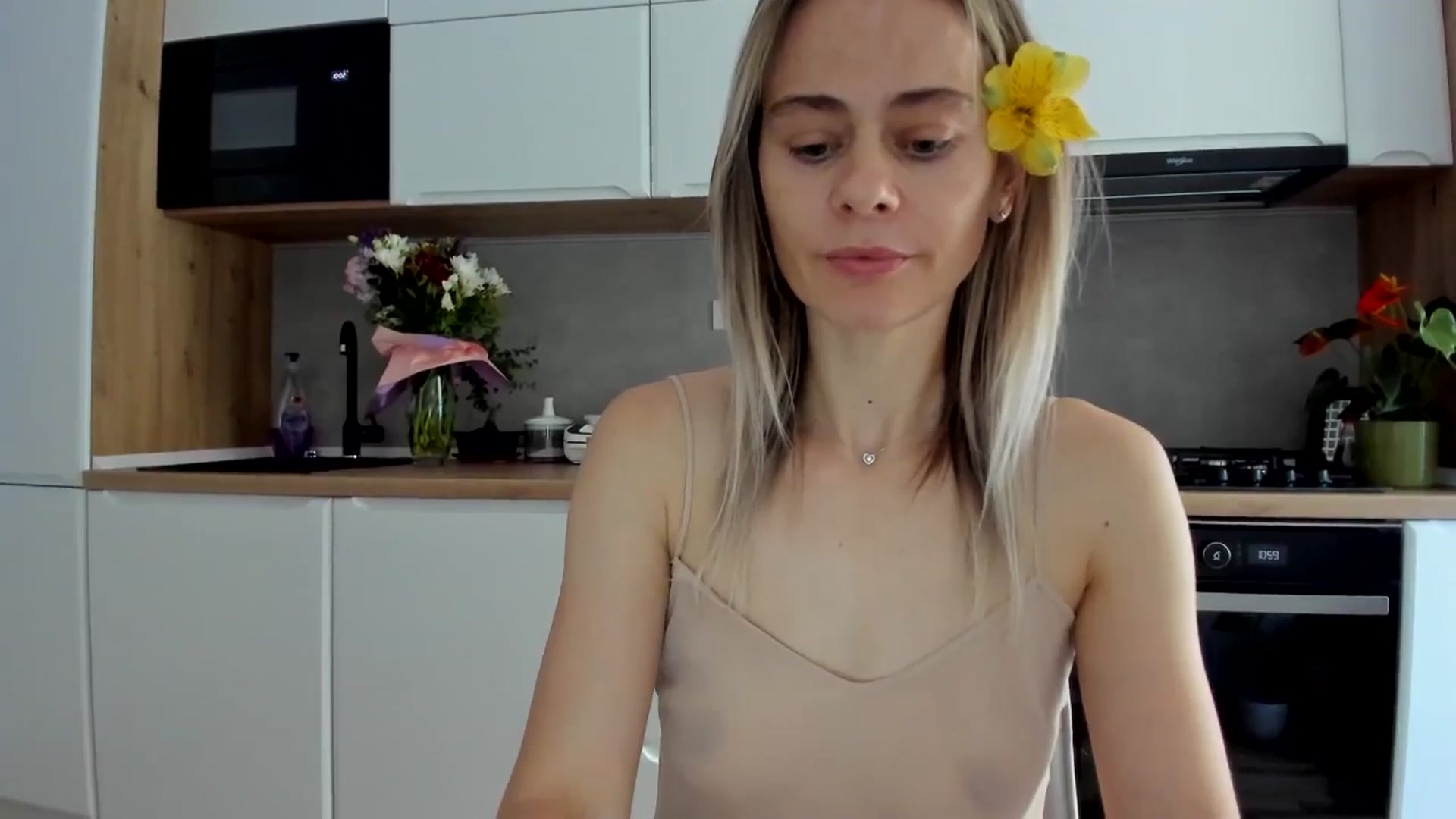 Gallery image thumbnail from DebbyPaige's myfreecams stream on, 07/02/2025, 08:17 image 16 of 20