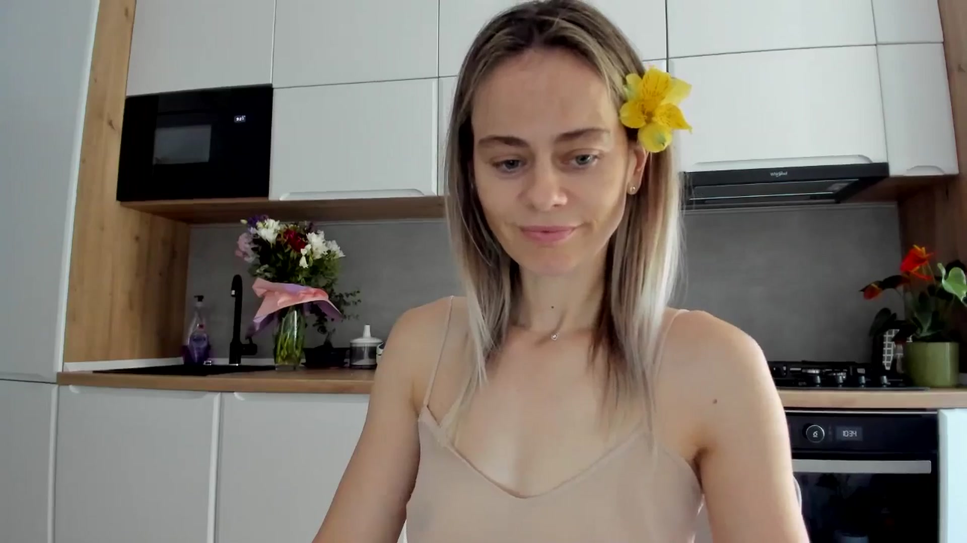 Gallery image thumbnail from DebbyPaige's myfreecams stream on, 07/02/2025, 08:17 image 8 of 20