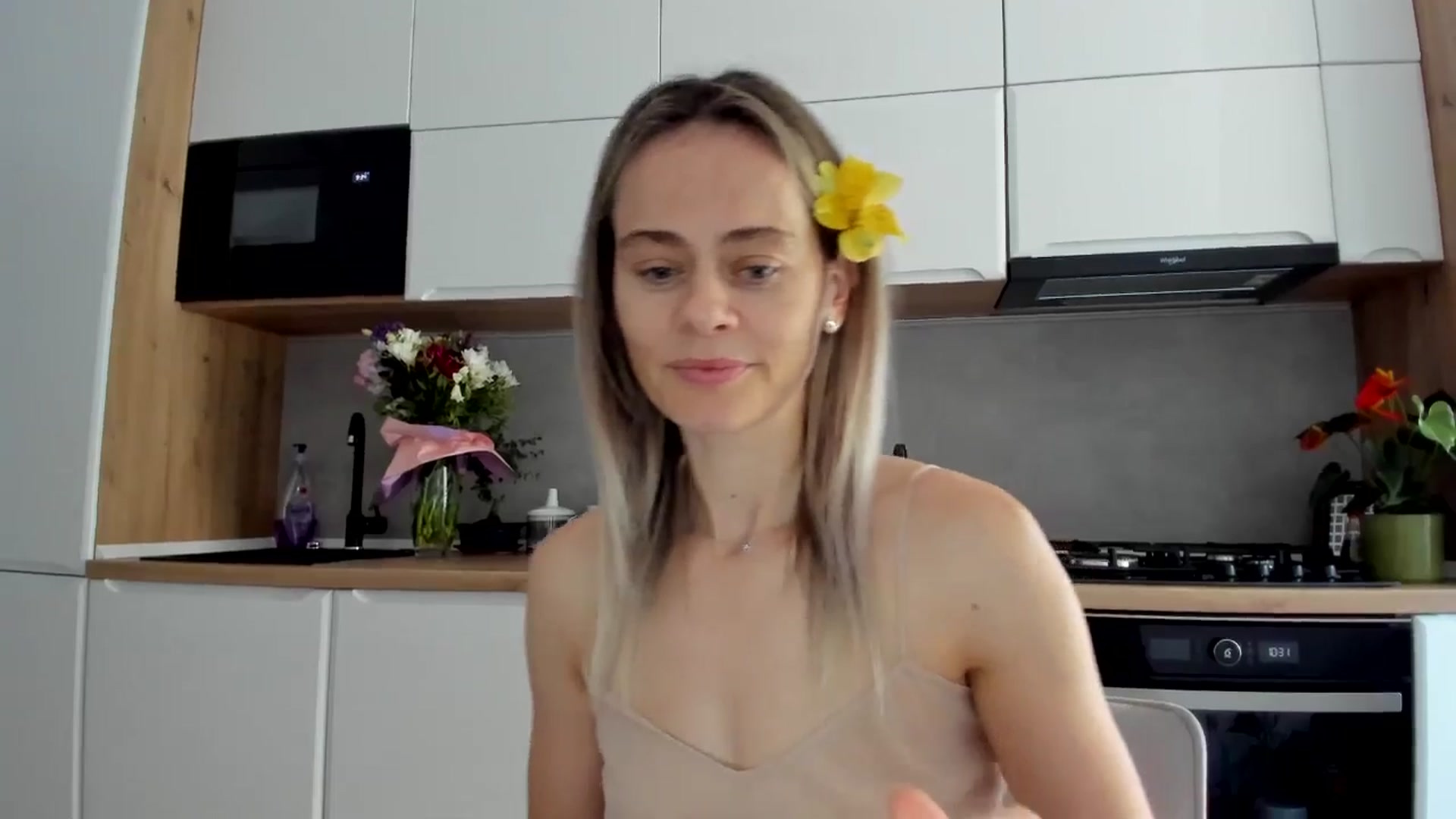 Gallery image thumbnail from DebbyPaige's myfreecams stream on, 07/02/2025, 08:17 image 7 of 20