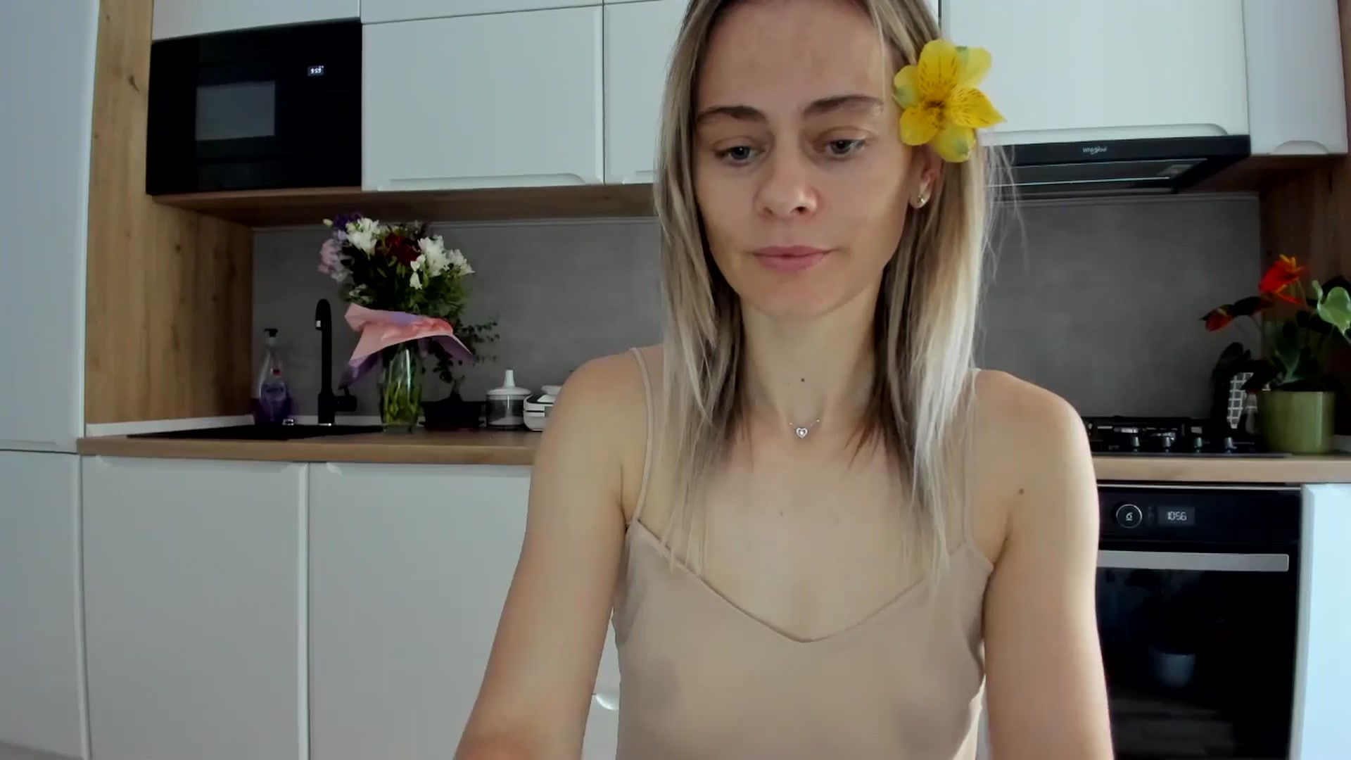Gallery image thumbnail from DebbyPaige's myfreecams stream on, 07/02/2025, 08:17 image 15 of 20
