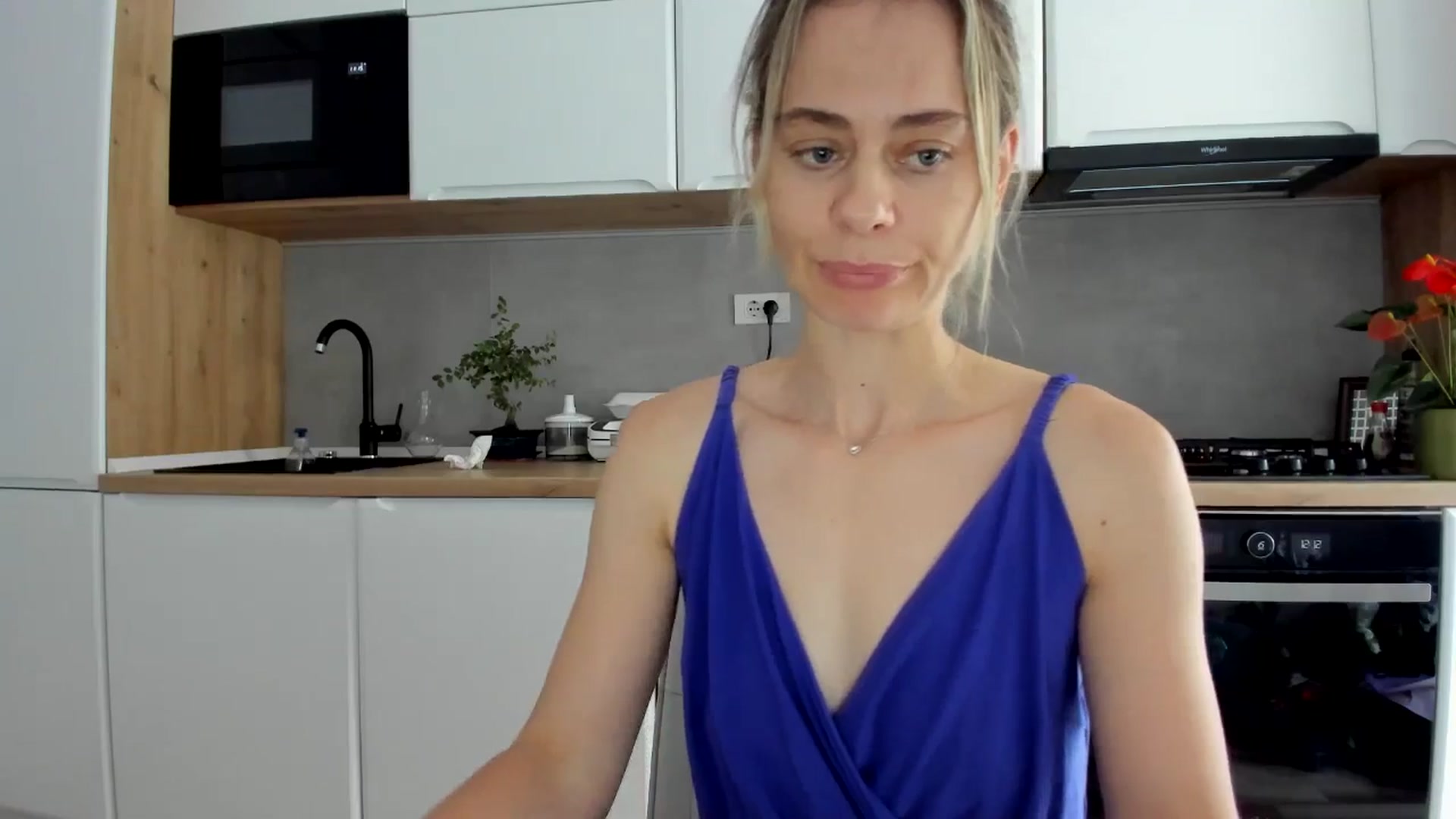 Gallery image thumbnail from DebbyPaige's myfreecams stream on, 07/03/2025, 09:25 image 19 of 20
