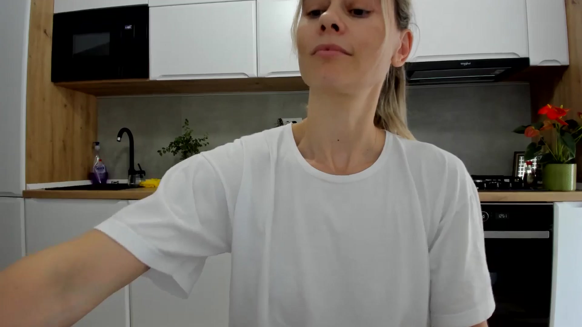 Gallery image thumbnail from DebbyPaige's myfreecams stream on, 07/03/2025, 10:07 image 13 of 20