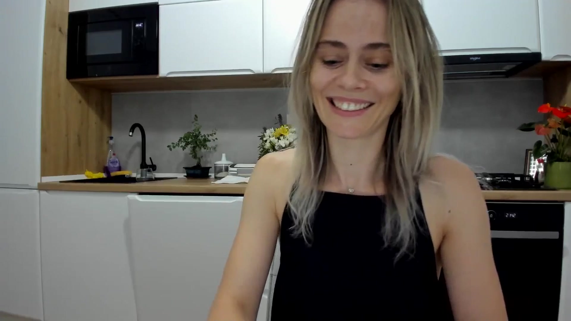 Gallery image thumbnail from DebbyPaige's myfreecams stream on, 07/03/2025, 20:40 image 5 of 20