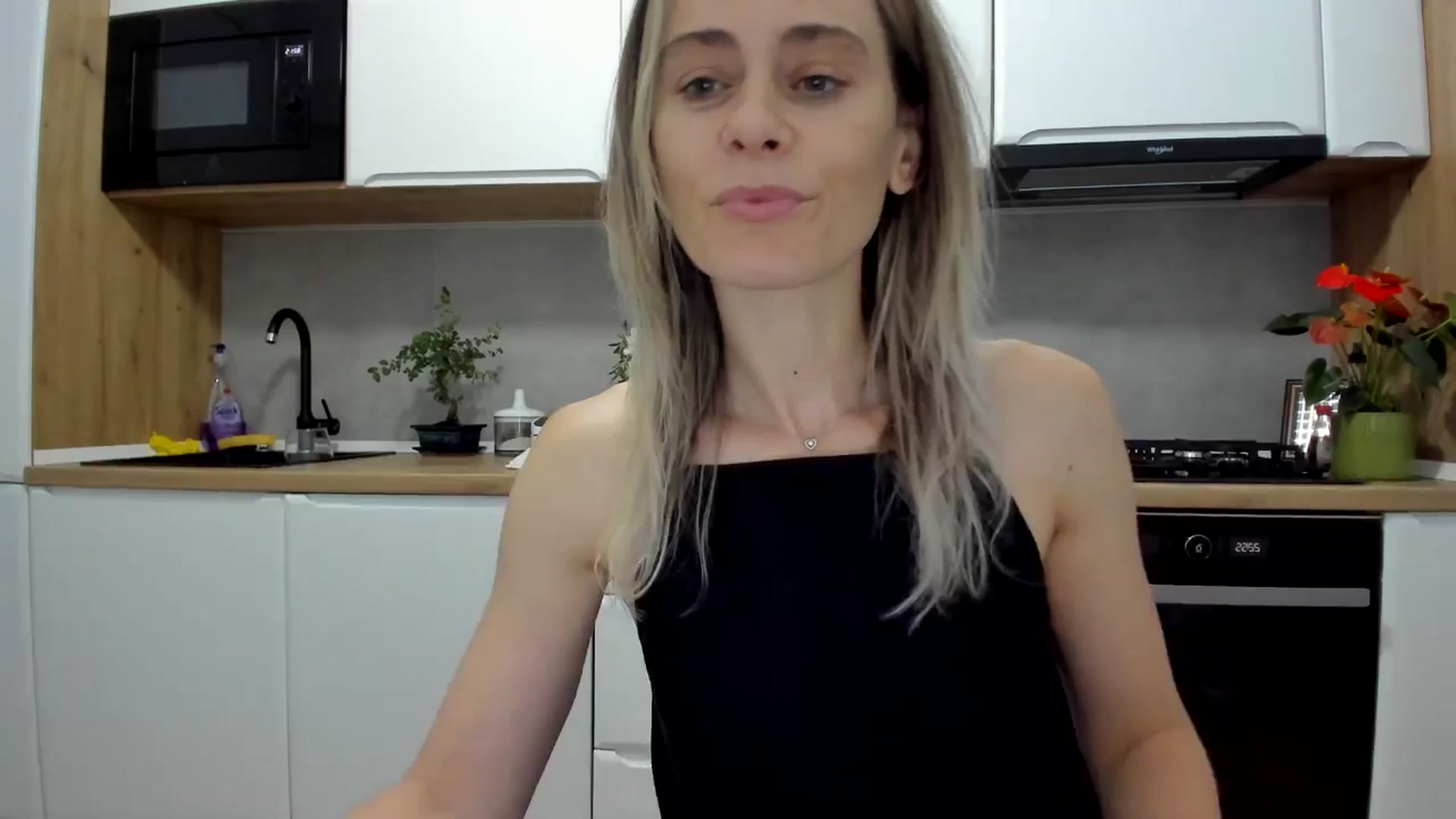 Gallery image thumbnail from DebbyPaige's myfreecams stream on, 07/03/2025, 20:40 image 13 of 20