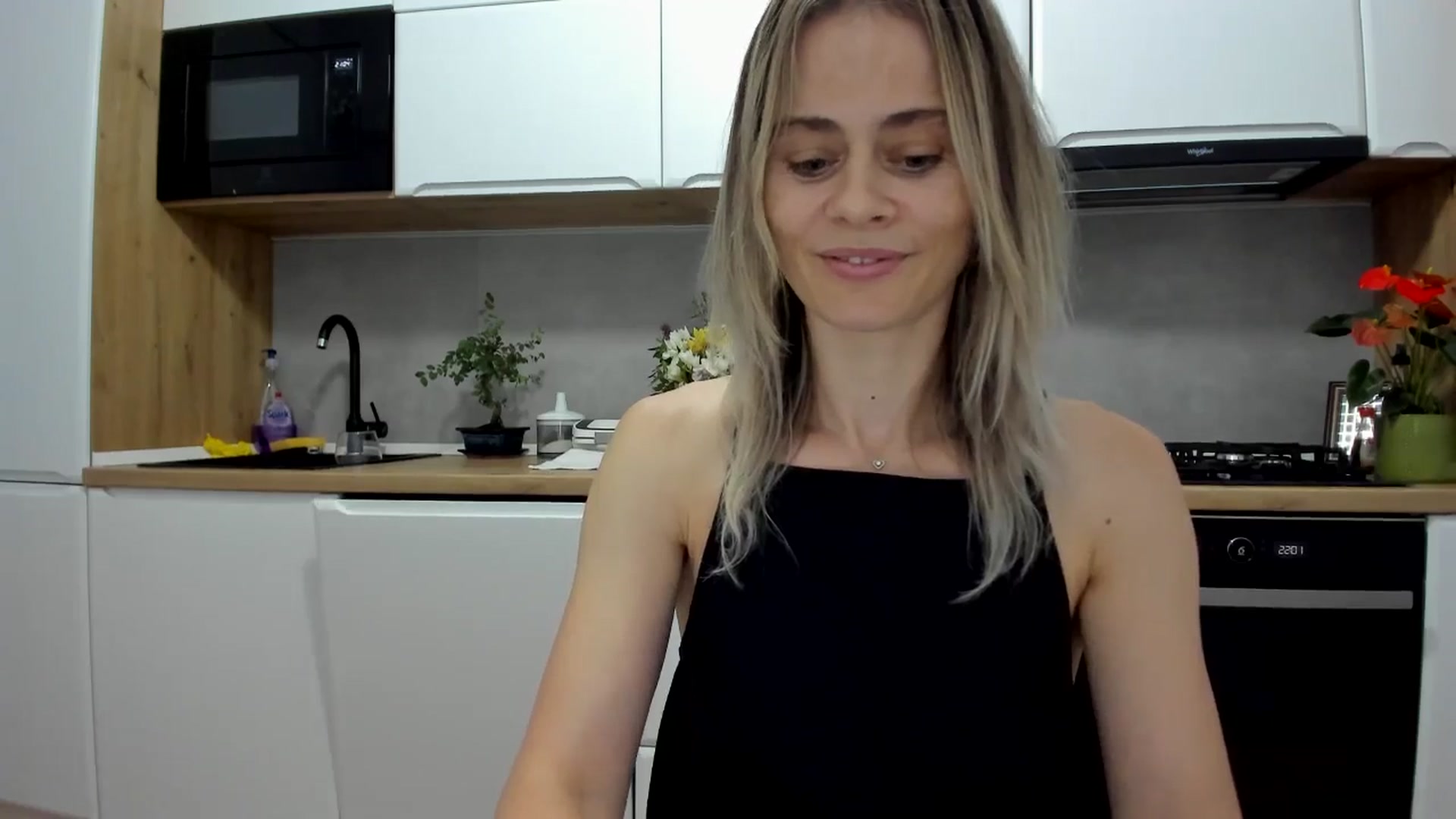 Gallery image thumbnail from DebbyPaige's myfreecams stream on, 07/03/2025, 20:40 image 7 of 20