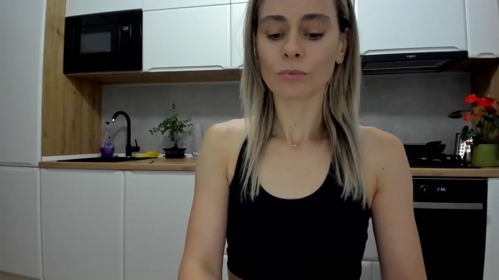 Gallery image thumbnail from DebbyPaige's myfreecams stream on, 07/04/2025, 19:04 image 5 of 20