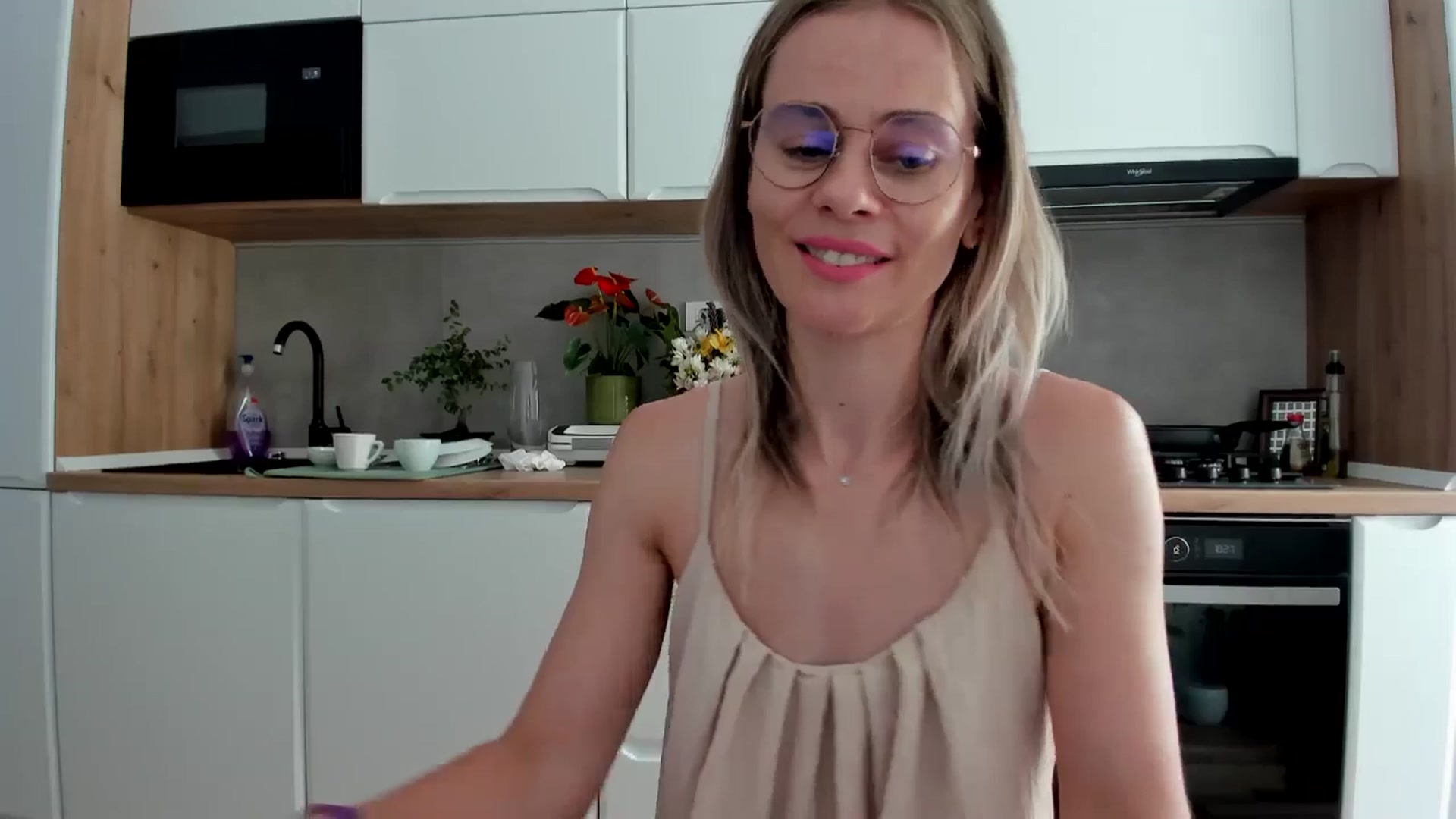 Gallery image thumbnail from DebbyPaige's myfreecams stream on, 07/05/2025, 17:17 image 2 of 20