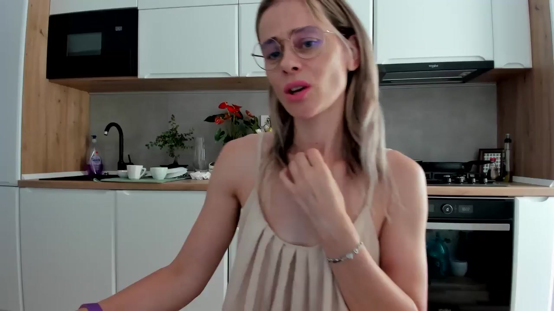 Gallery image thumbnail from DebbyPaige's myfreecams stream on, 07/05/2025, 17:17 image 1 of 20