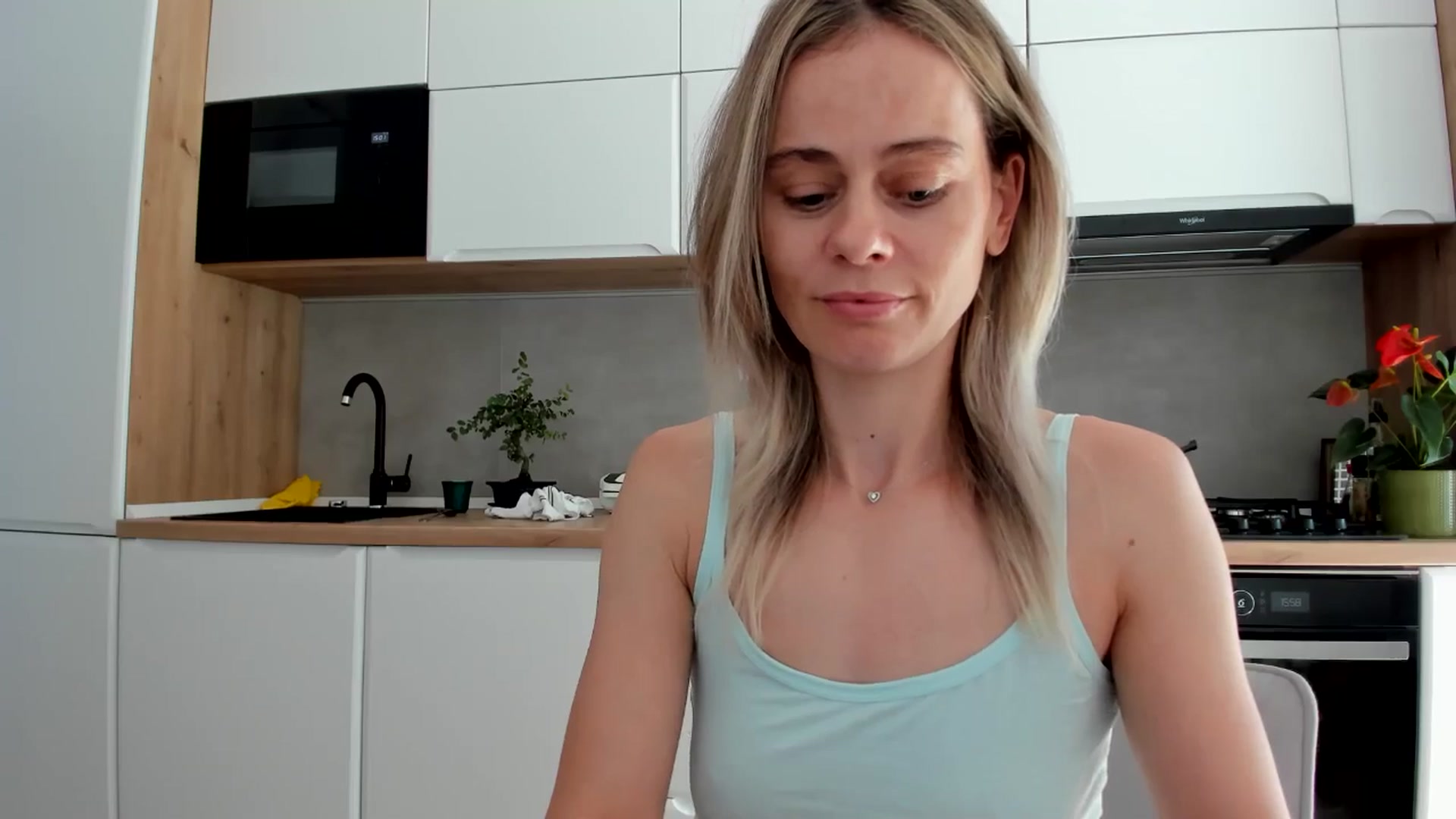 Gallery image thumbnail from DebbyPaige's myfreecams stream on, 07/07/2025, 13:25 image 13 of 20