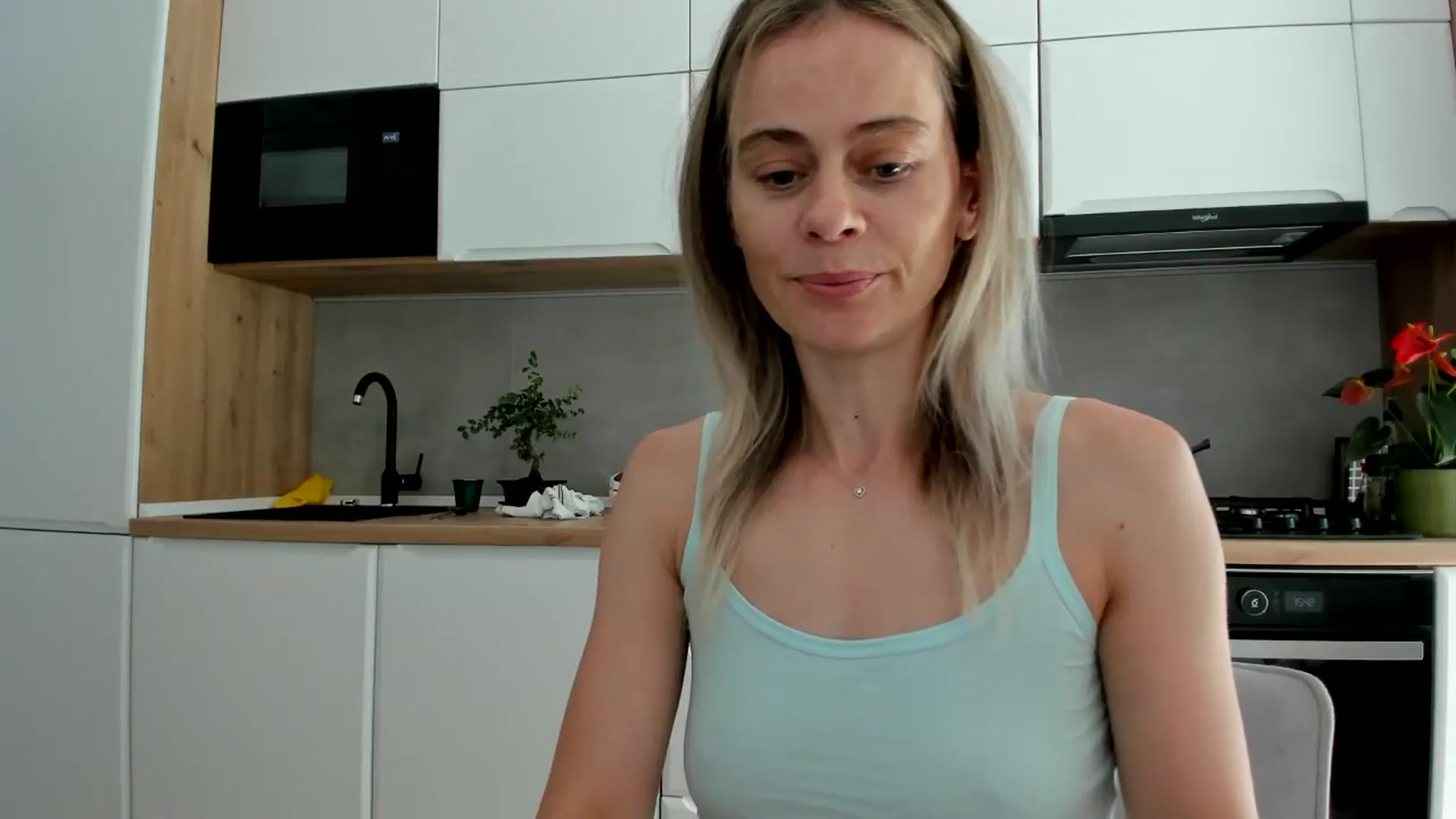 Gallery image thumbnail from DebbyPaige's myfreecams stream on, 07/07/2025, 13:25 image 8 of 20