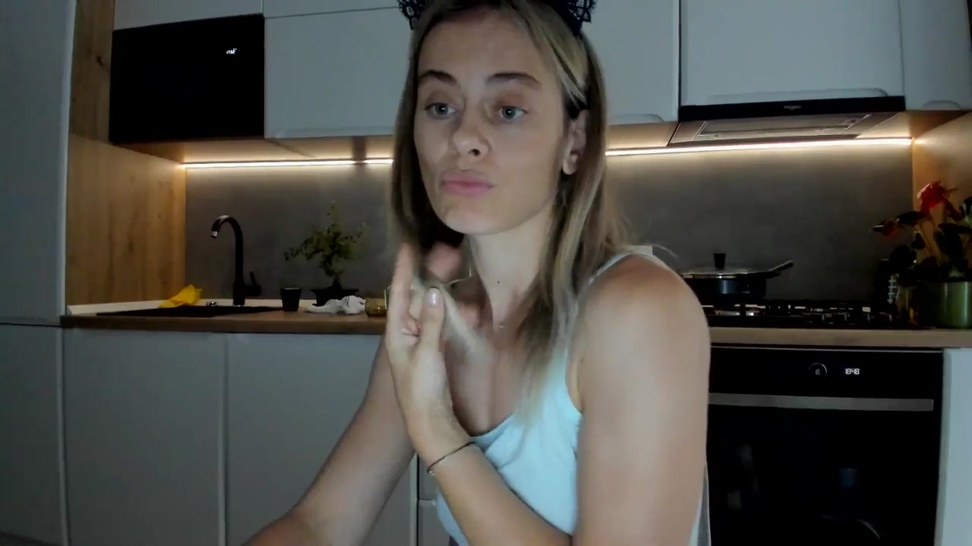 Gallery image thumbnail from DebbyPaige's myfreecams stream on, 07/07/2025, 16:06 image 19 of 20