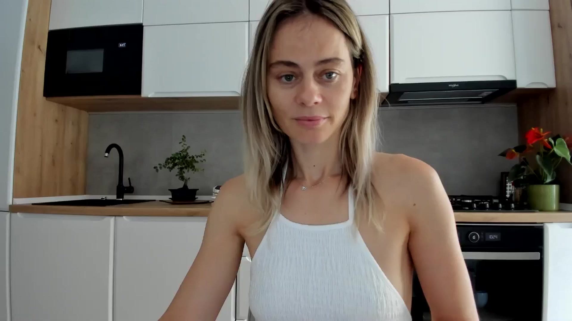 Gallery image thumbnail from DebbyPaige's myfreecams stream on, 07/08/2025, 08:55 image 1 of 20