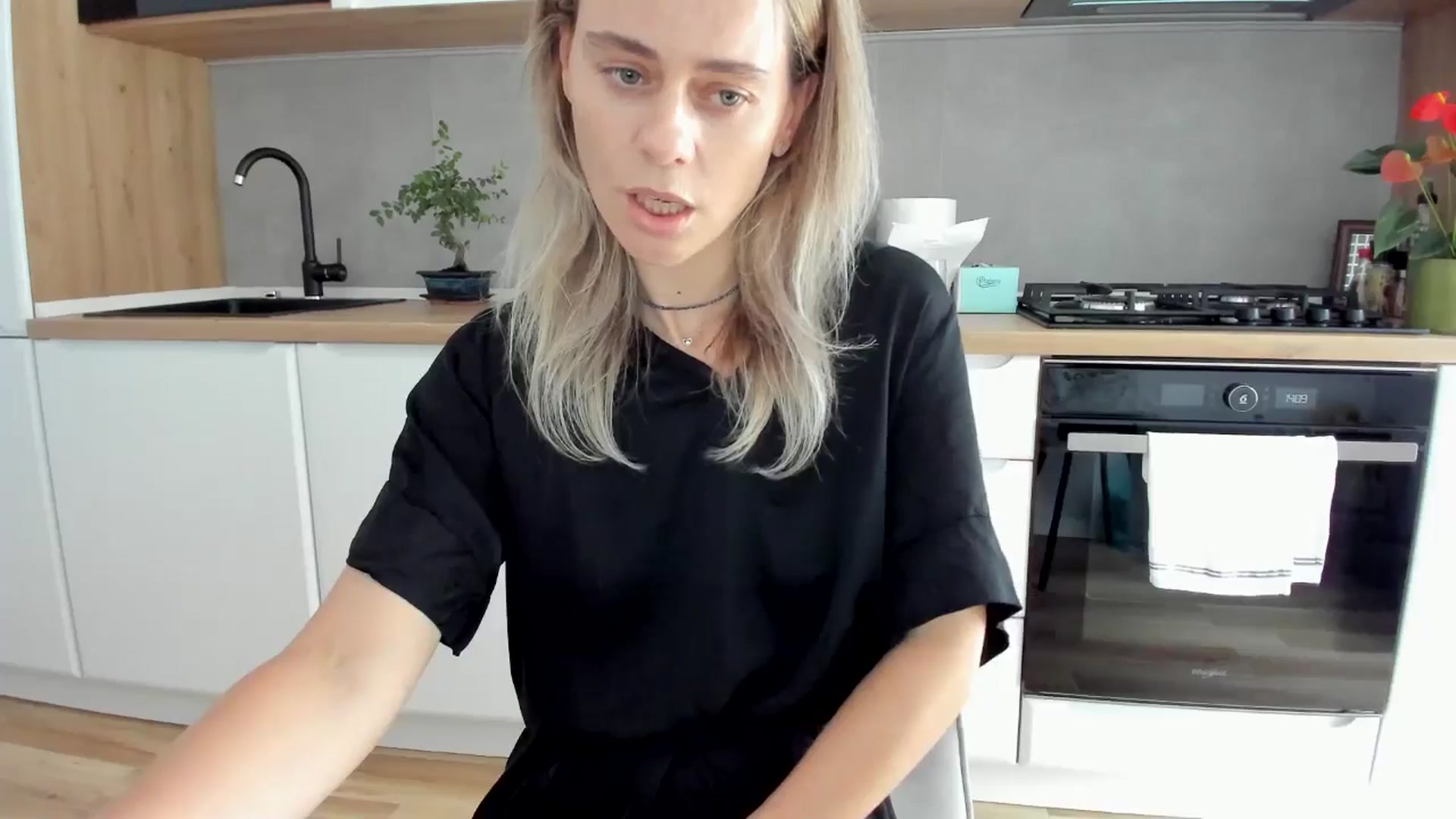 Gallery image thumbnail from DebbyPaige's myfreecams stream on, 07/09/2025, 14:13 image 7 of 20