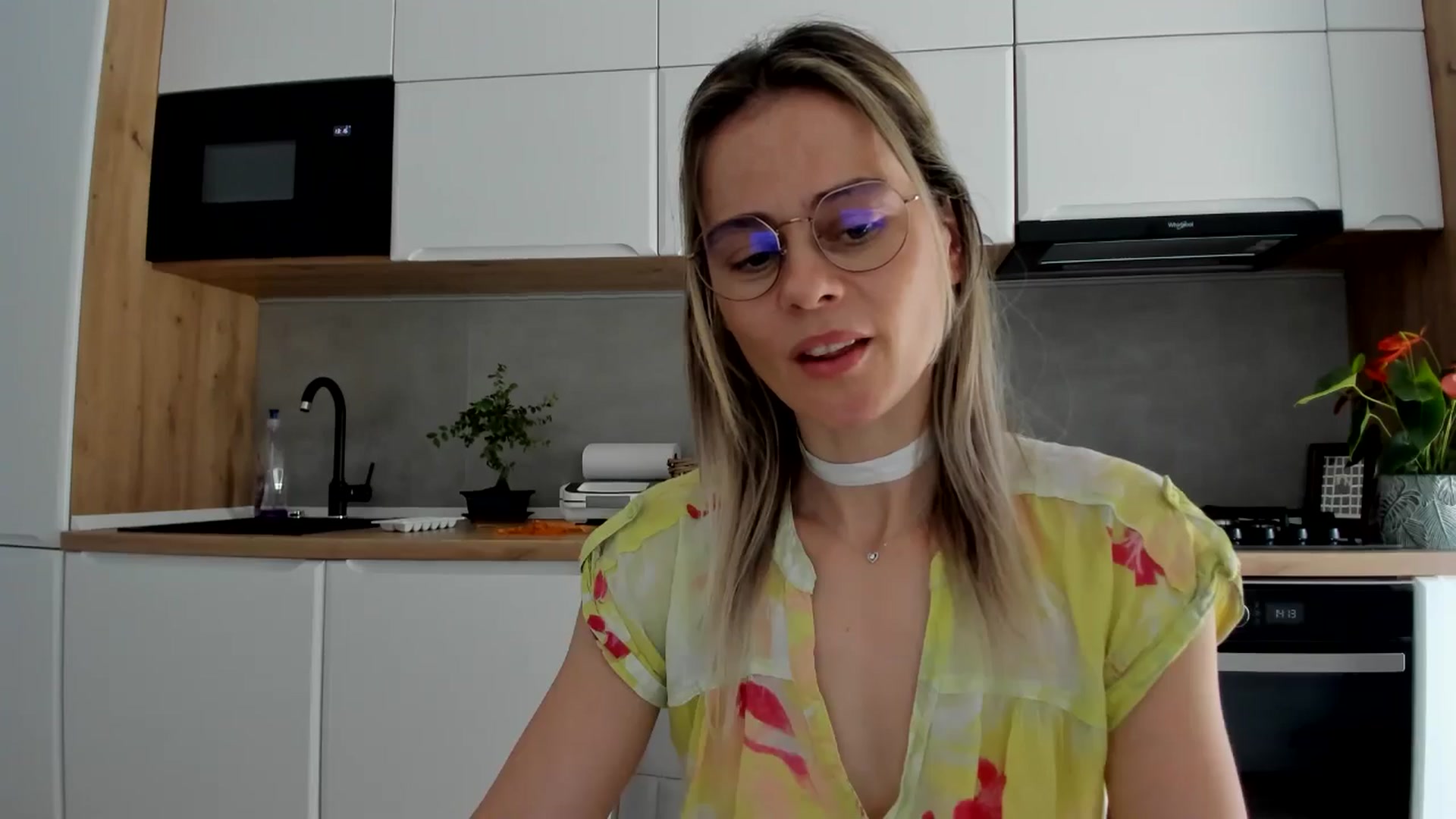Gallery image thumbnail from DebbyPaige's myfreecams stream on, 07/14/2025, 11:46 image 11 of 20