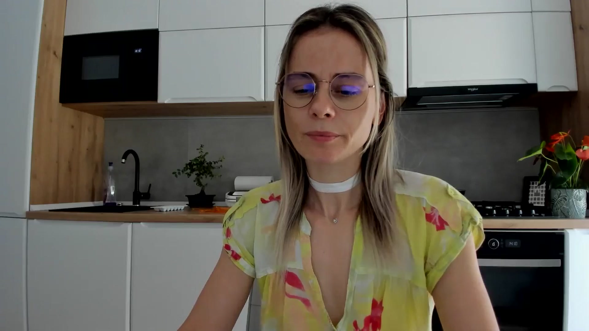 Gallery image thumbnail from DebbyPaige's myfreecams stream on, 07/14/2025, 11:46 image 10 of 20