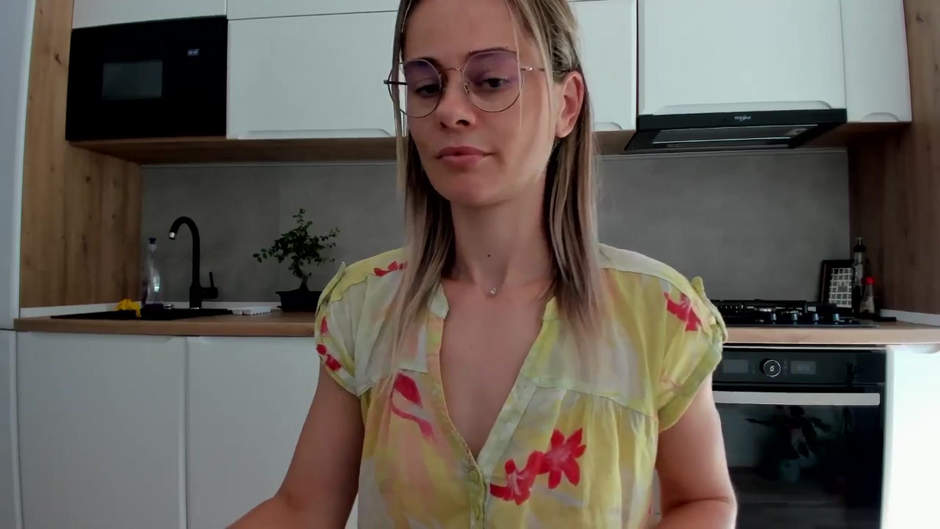 Gallery image thumbnail from DebbyPaige's myfreecams stream on, 07/14/2025, 14:01 image 7 of 20