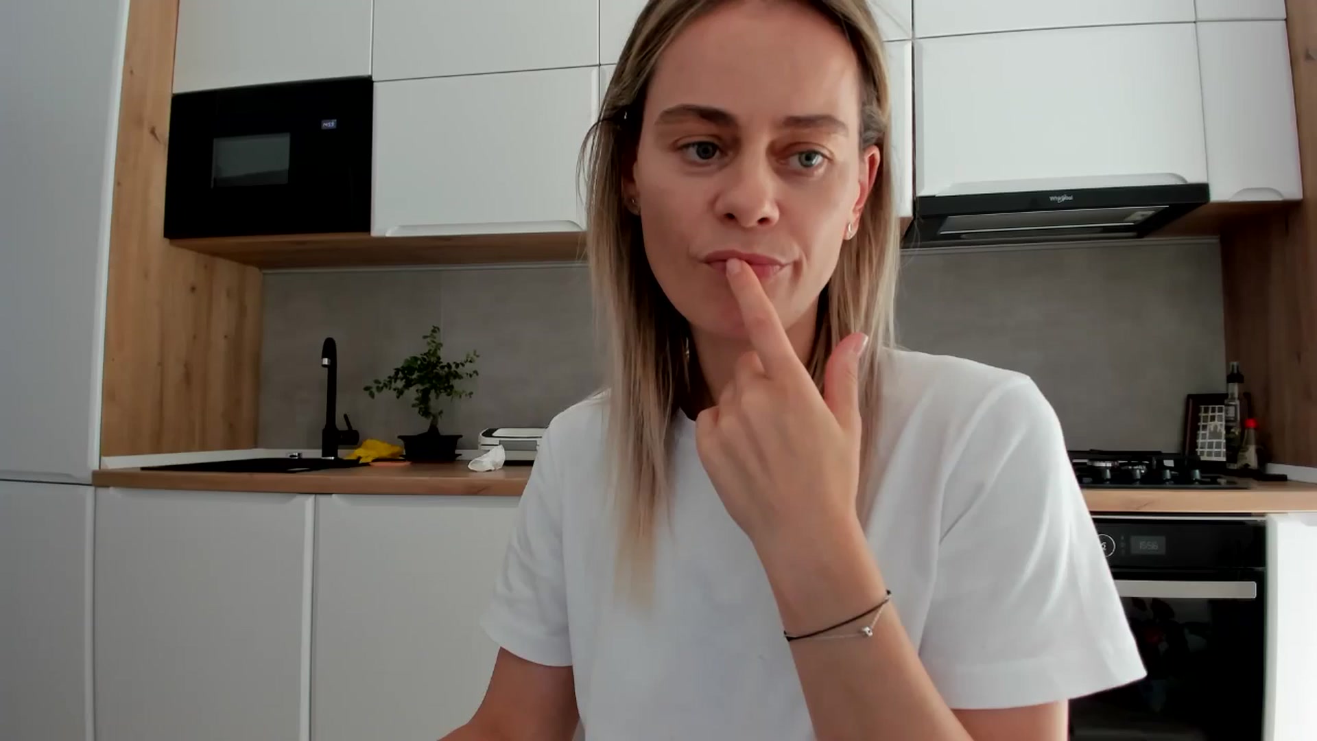Gallery image thumbnail from DebbyPaige's myfreecams stream on, 07/15/2025, 13:41 image 1 of 20