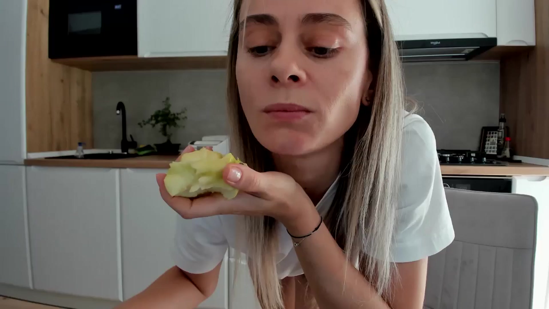 Gallery image thumbnail from DebbyPaige's myfreecams stream on, 07/15/2025, 13:41 image 16 of 20