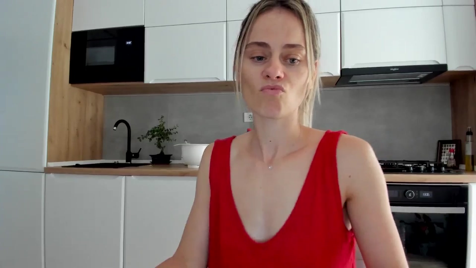 Gallery image thumbnail from DebbyPaige's myfreecams stream on, 07/17/2025, 11:09 image 14 of 20