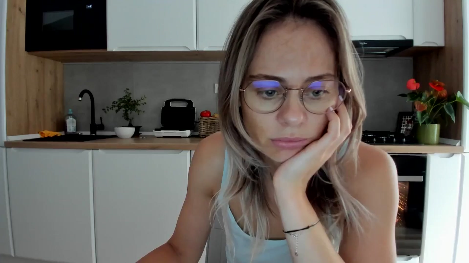 Gallery image thumbnail from DebbyPaige's myfreecams stream on, 07/31/2025, 13:26 image 5 of 20