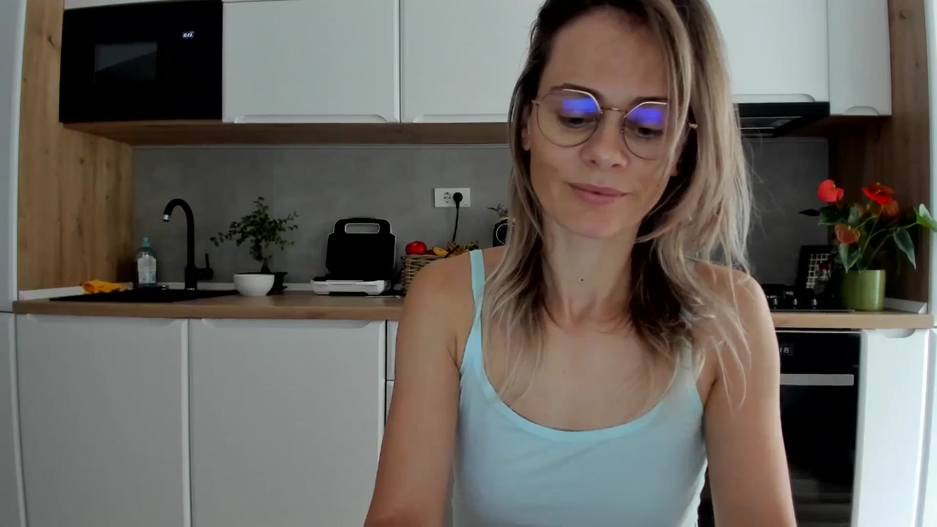 Gallery image thumbnail from DebbyPaige's myfreecams stream on, 07/31/2025, 13:26 image 2 of 20