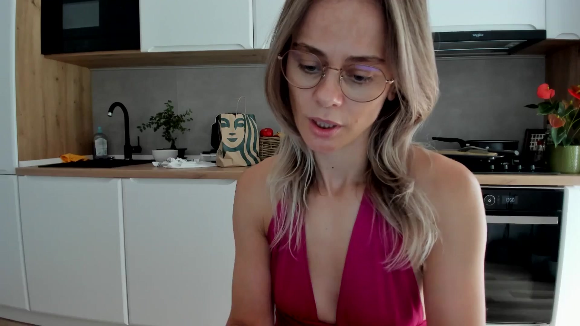 Gallery image thumbnail from DebbyPaige's myfreecams stream on, 07/31/2025, 13:26 image 11 of 20