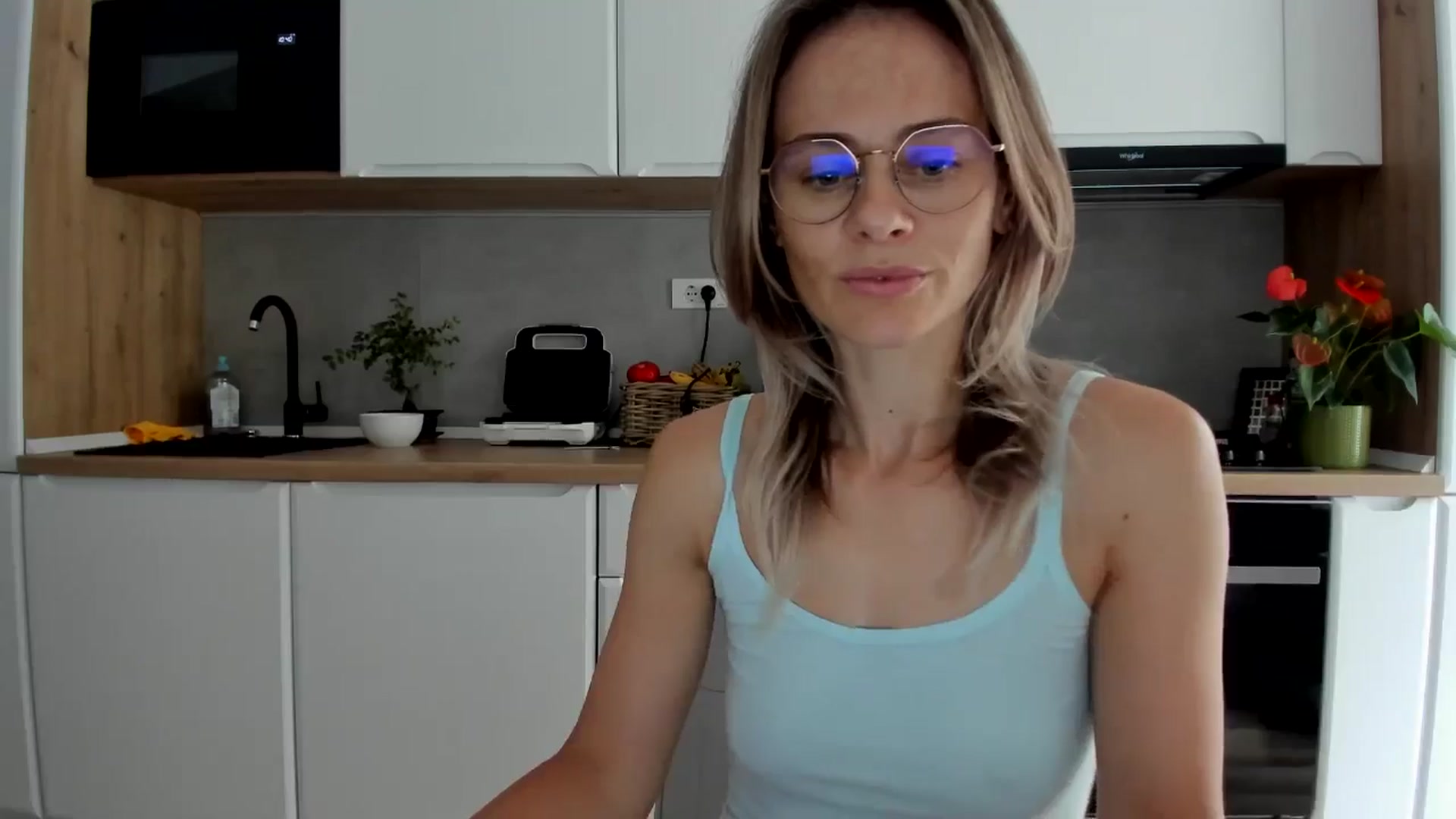 Gallery image thumbnail from DebbyPaige's myfreecams stream on, 07/31/2025, 13:26 image 3 of 20